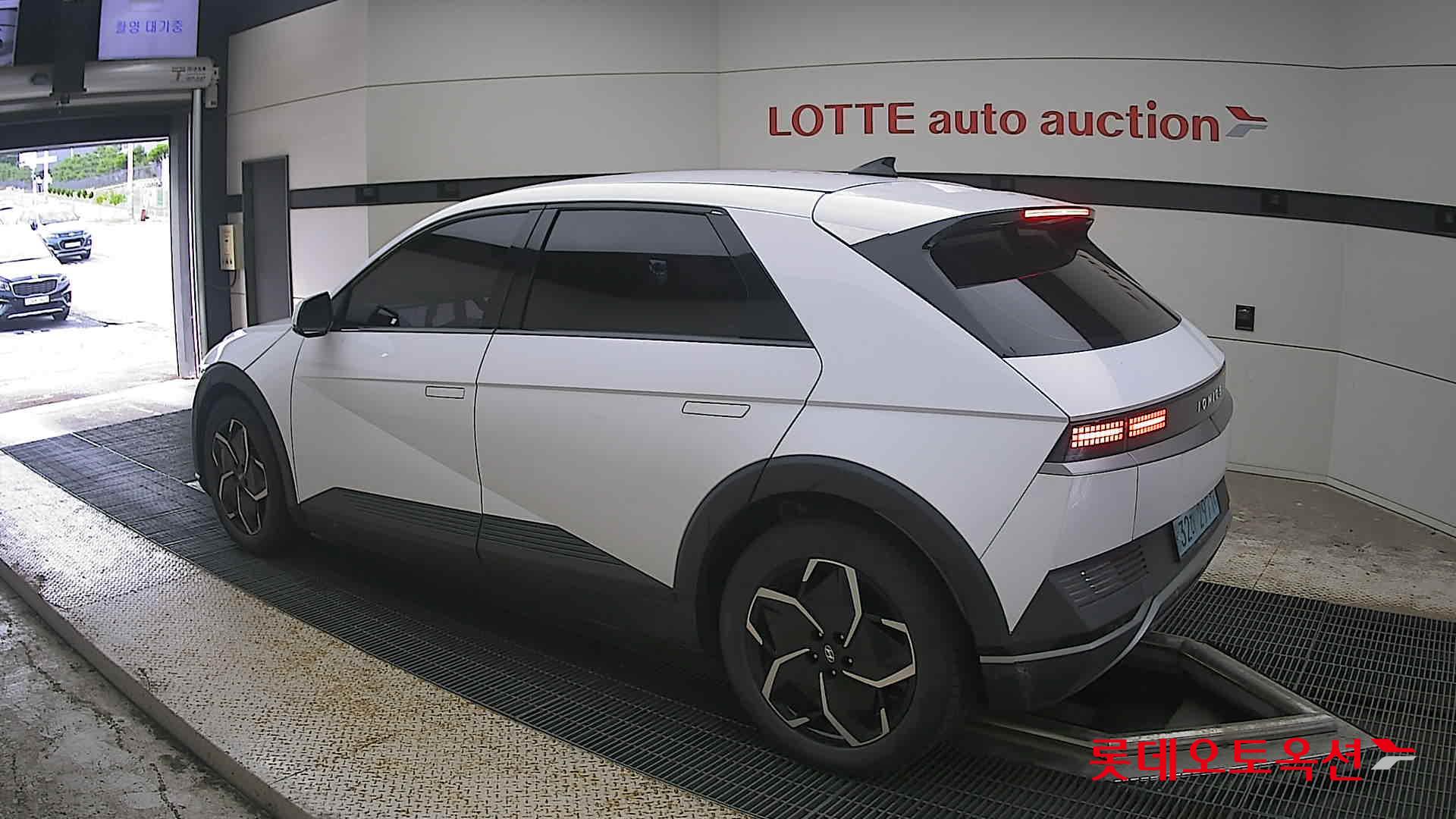 2022 - hyundai ioniq
