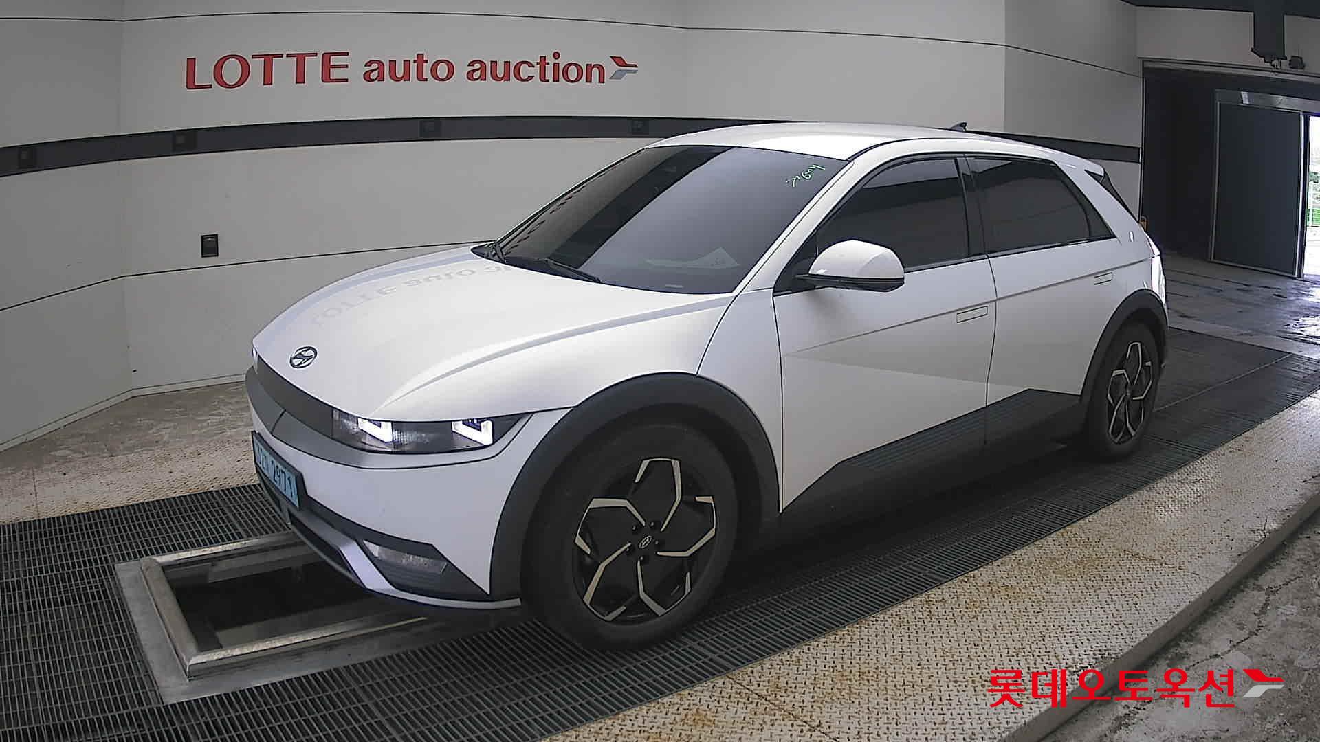 2022 - hyundai ioniq