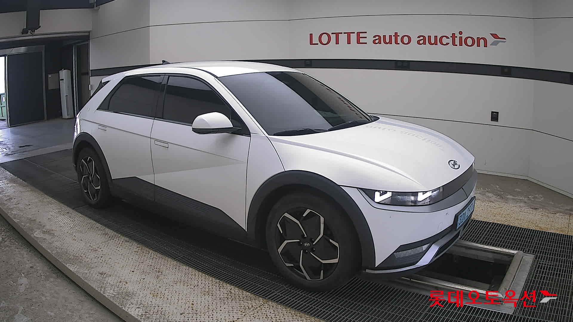 2022 - hyundai ioniq