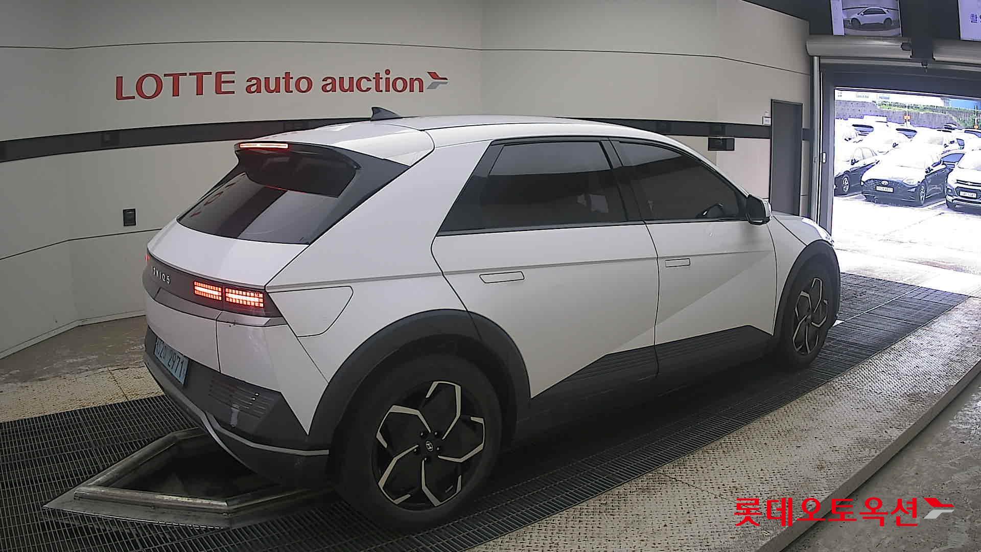 2022 - hyundai ioniq