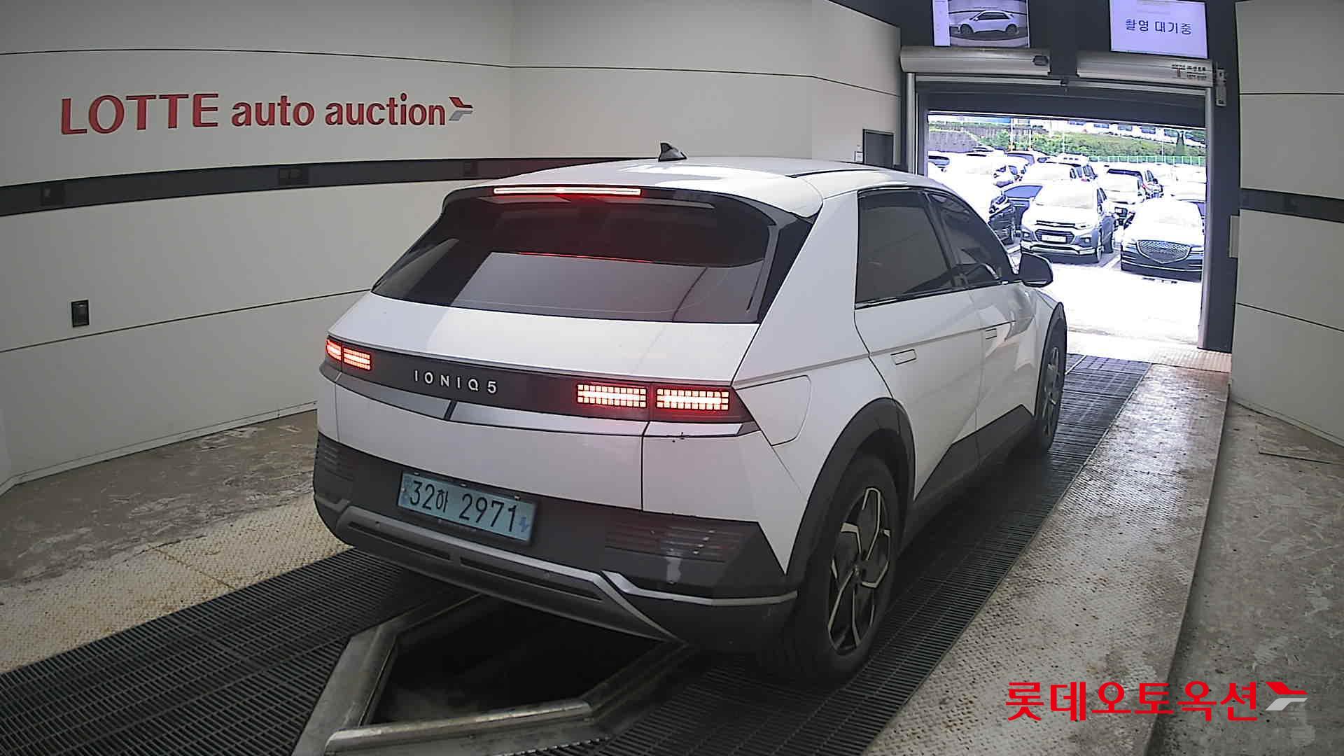 2022 - hyundai ioniq