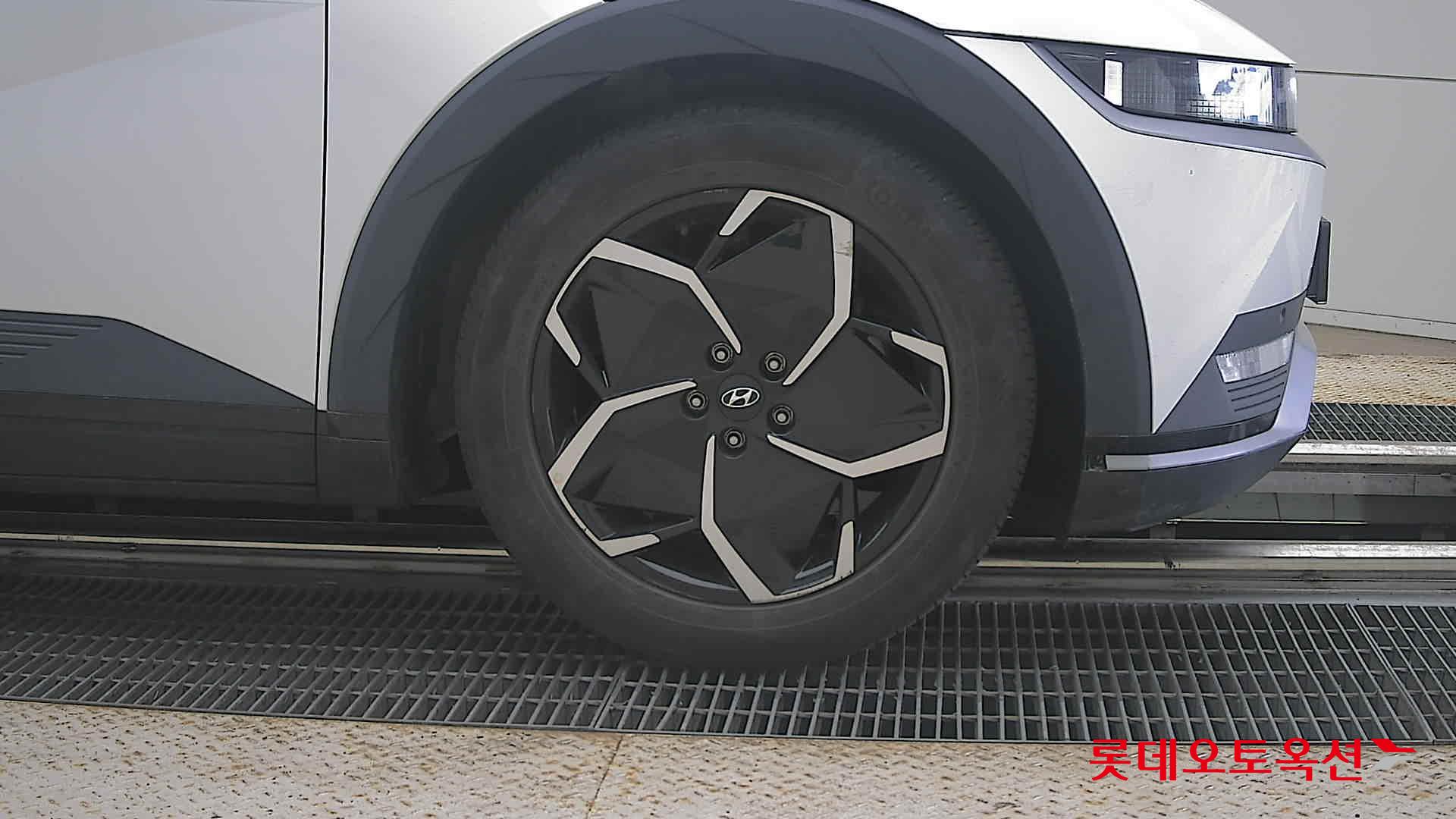 2022 - hyundai ioniq