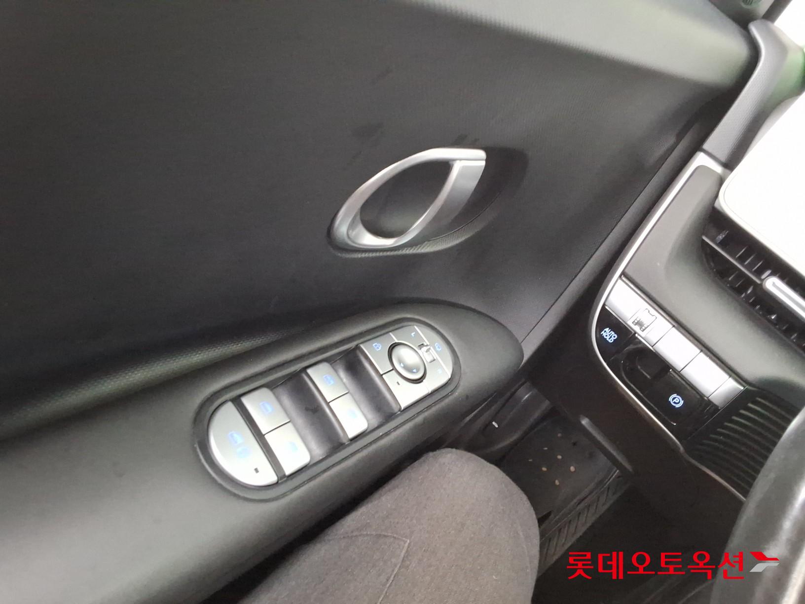2022 - hyundai ioniq