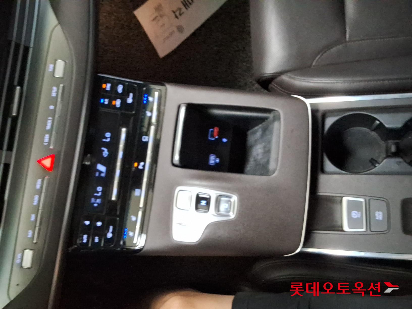2020 - hyundai grandeur