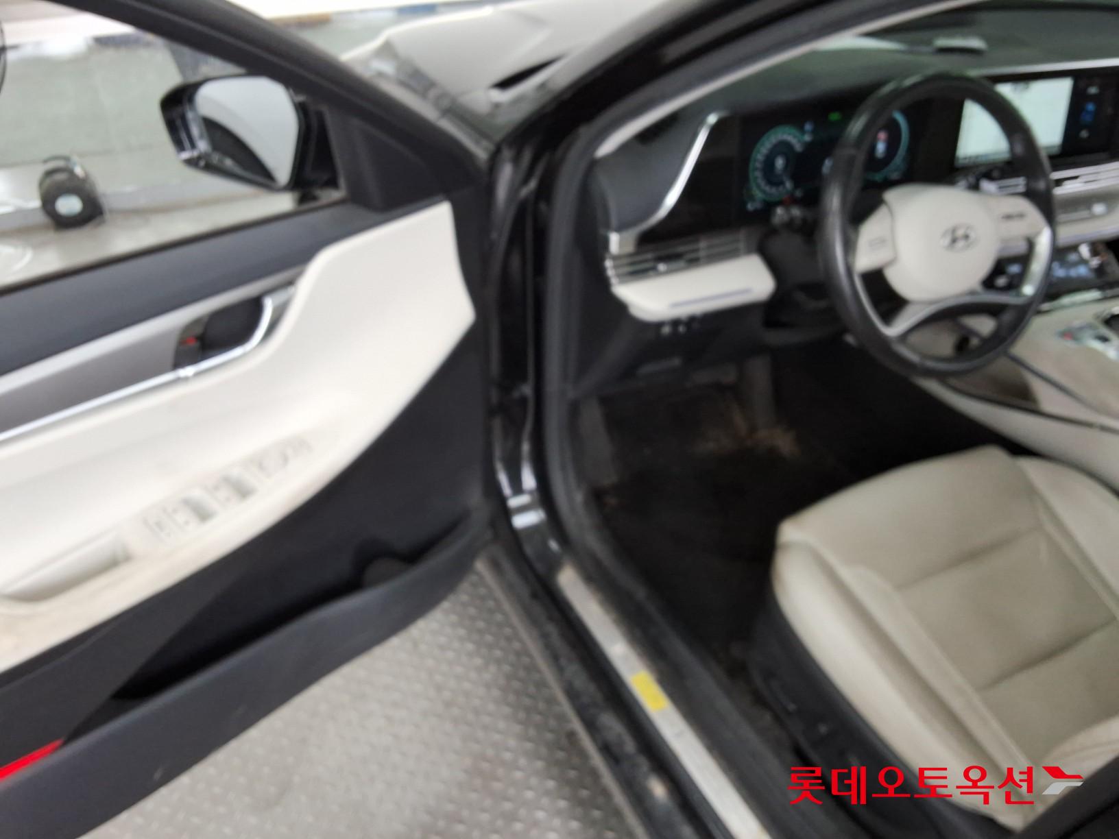 2022 - hyundai grandeur