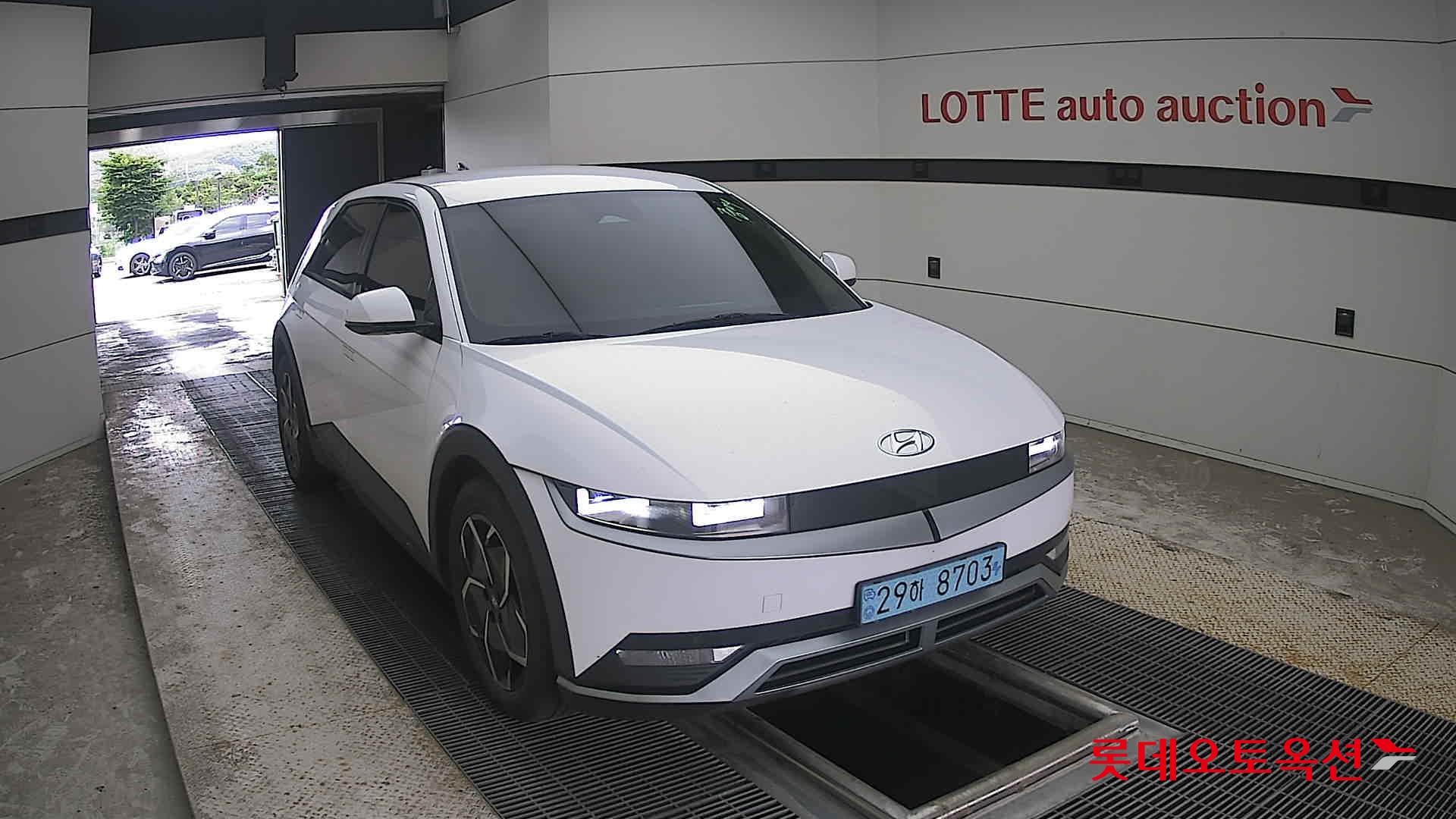 2022 - hyundai ioniq
