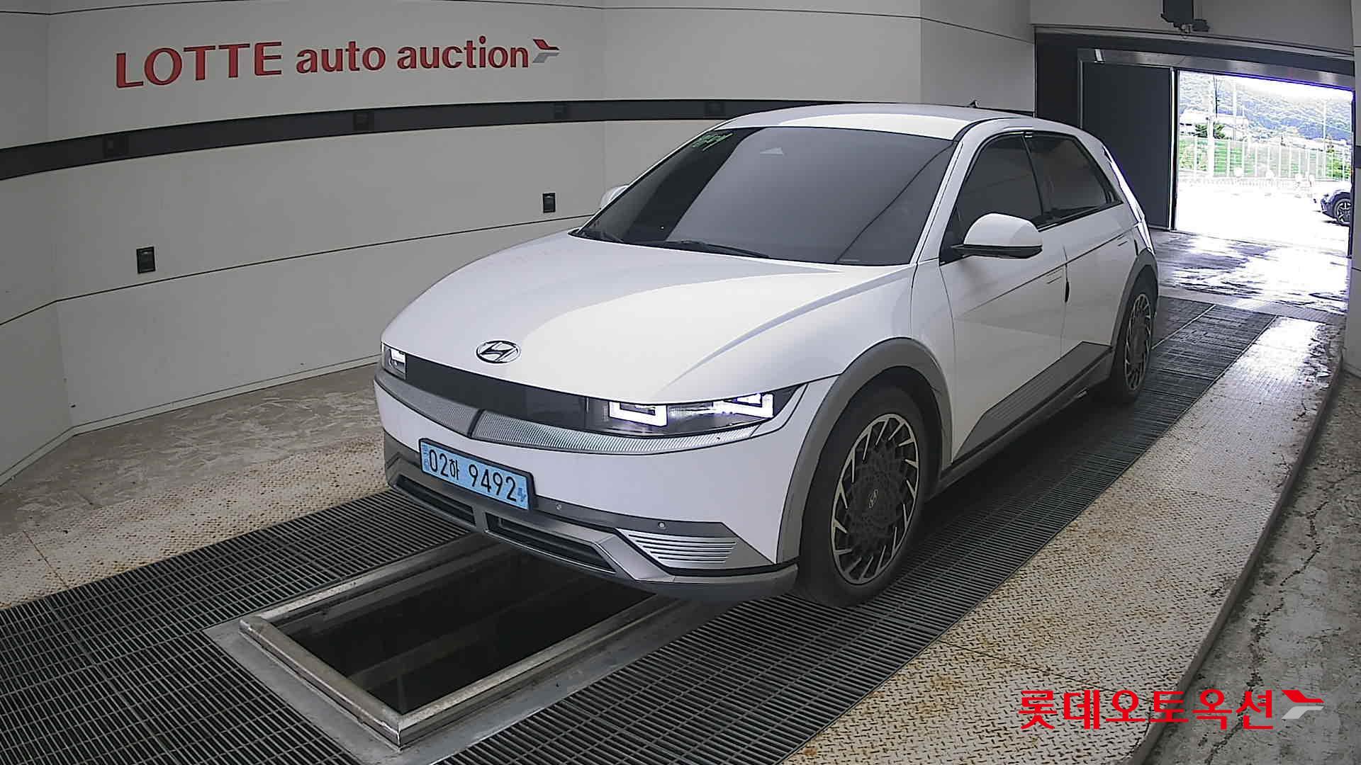 2022 - hyundai ioniq