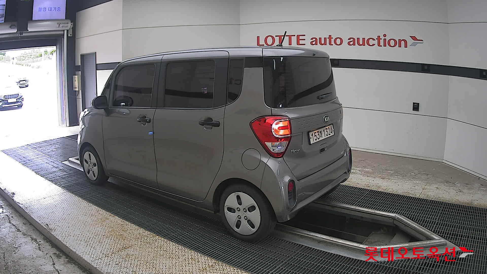 2021 - kia ray