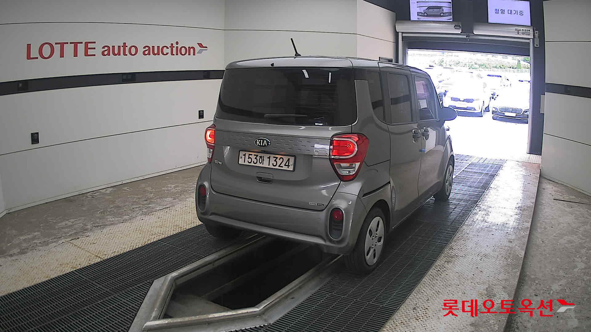 2021 - kia ray
