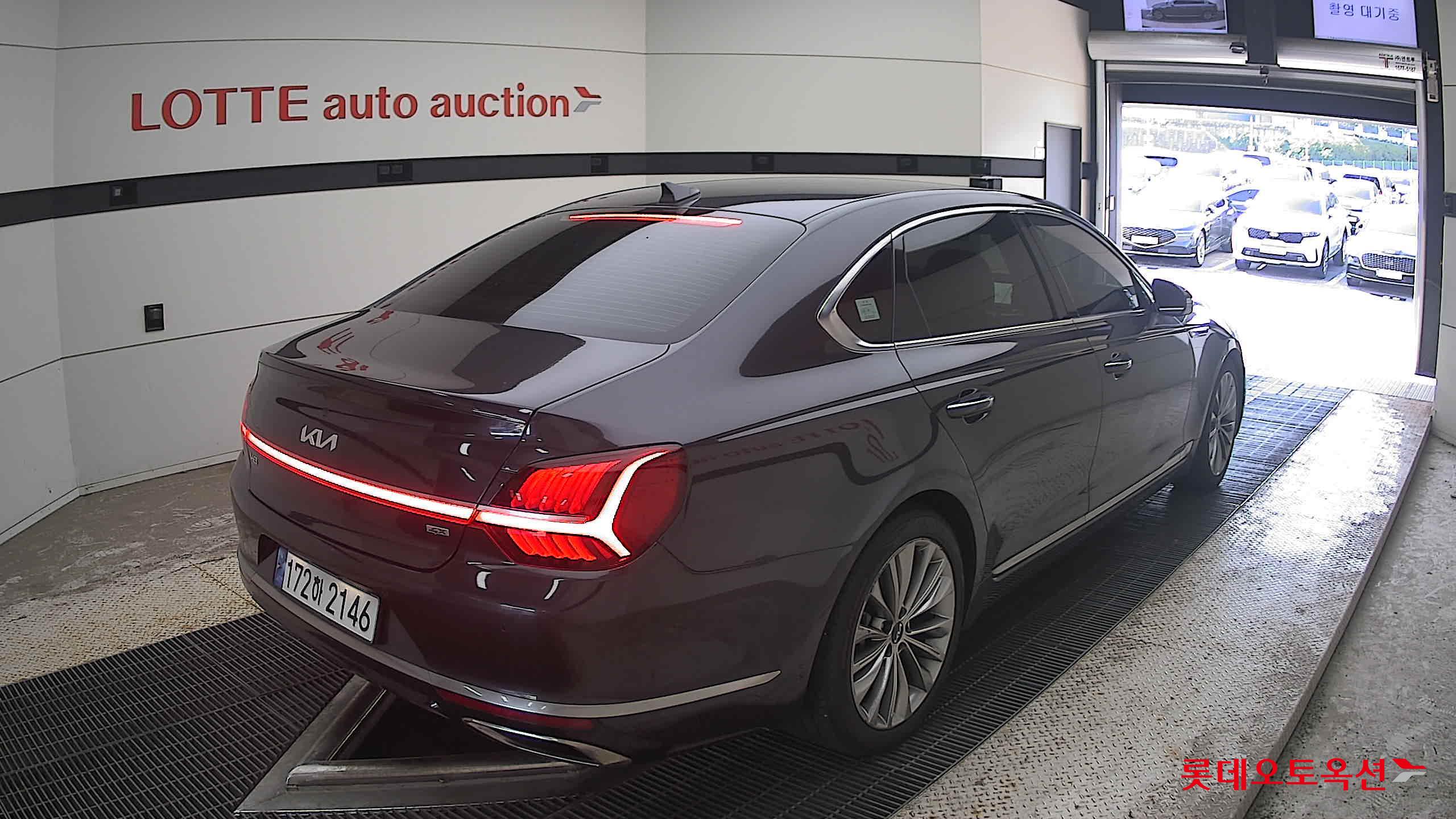 2022 - kia k9