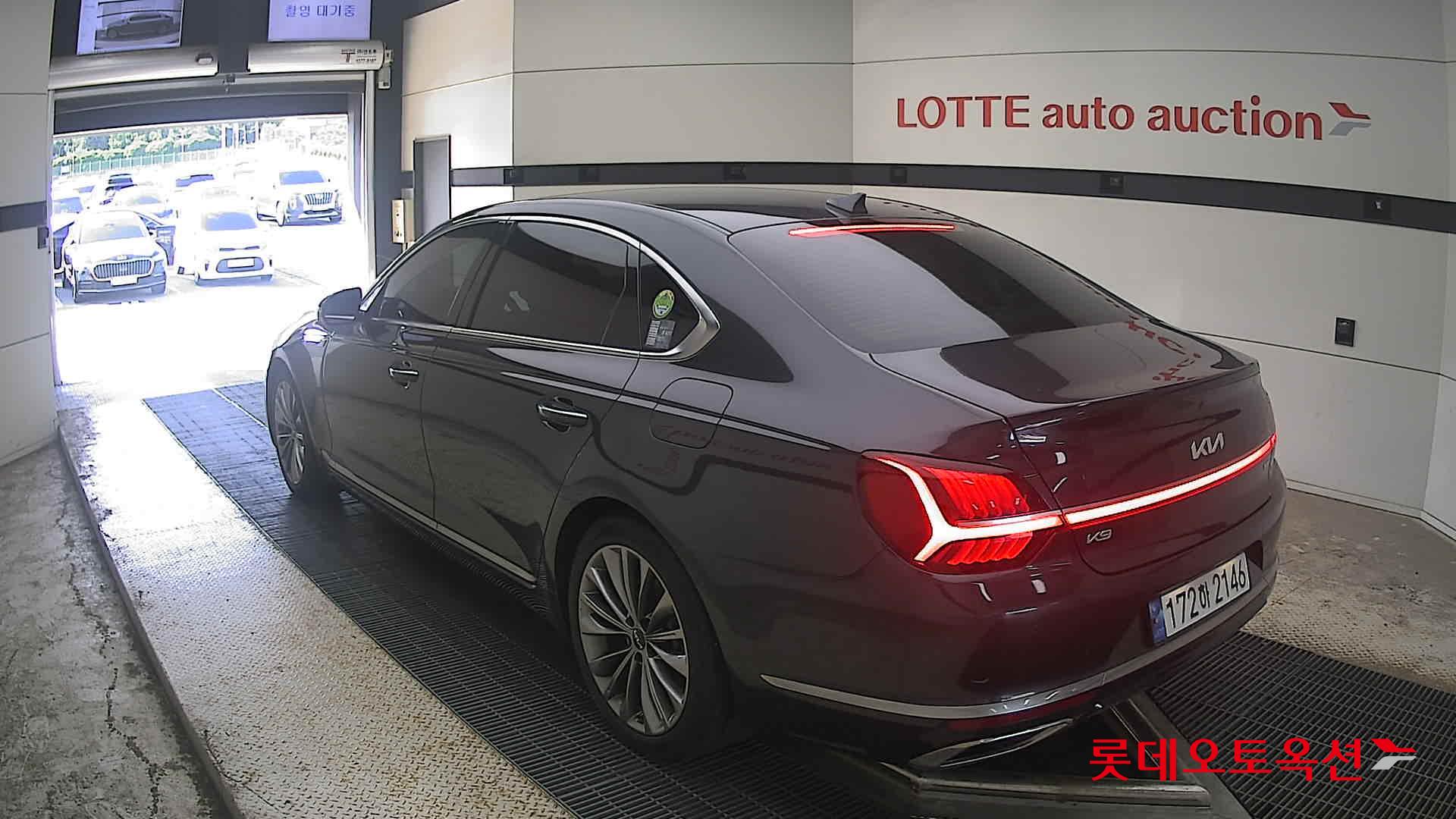 2022 - kia k9