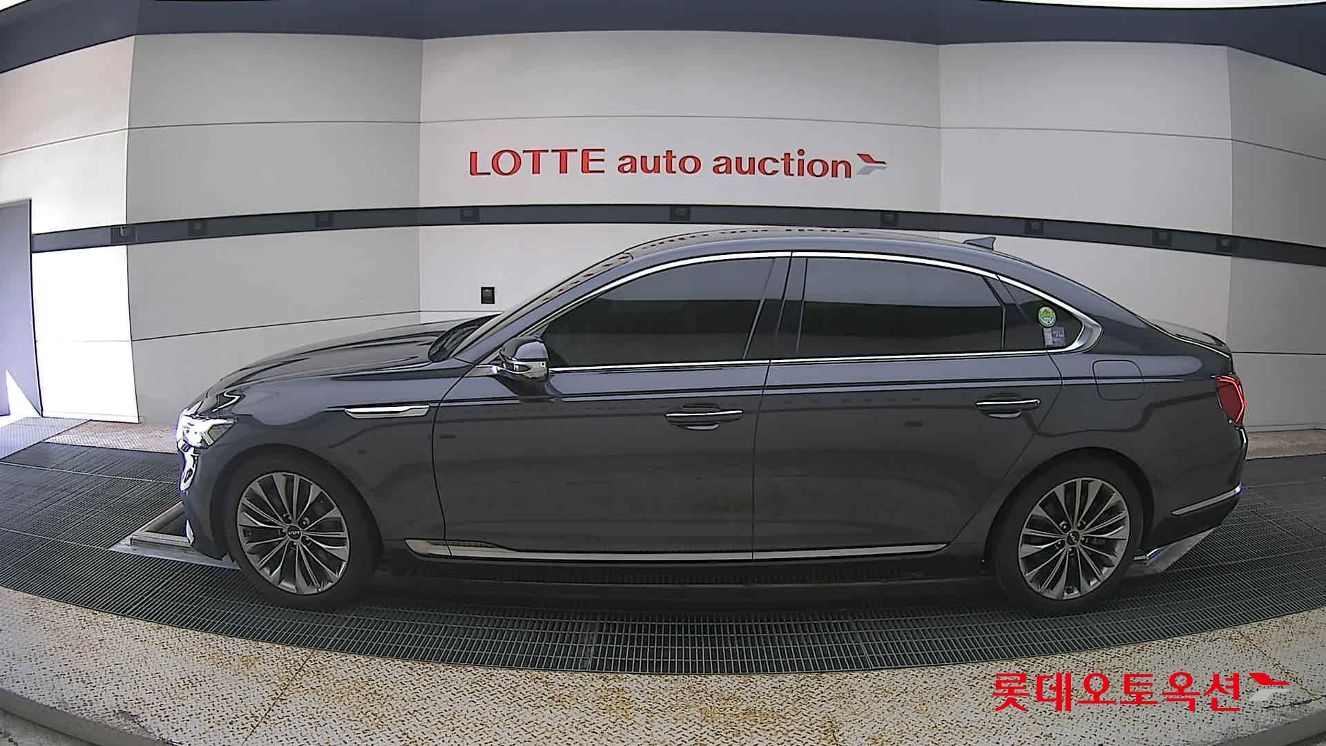 2022 - kia k9