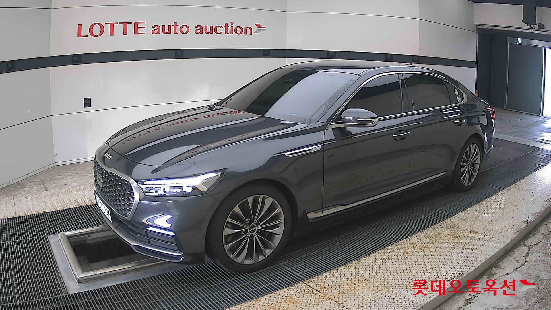 2022 - kia k9