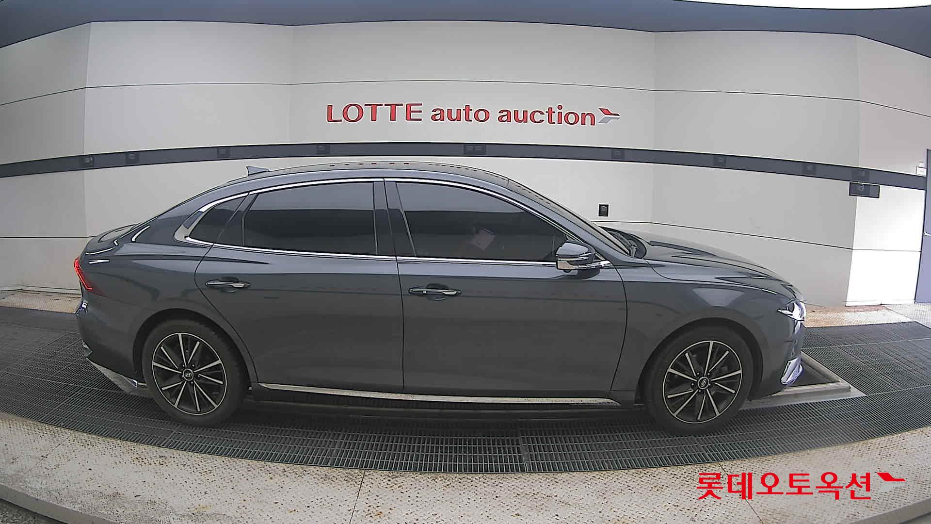 2022 - hyundai grandeur