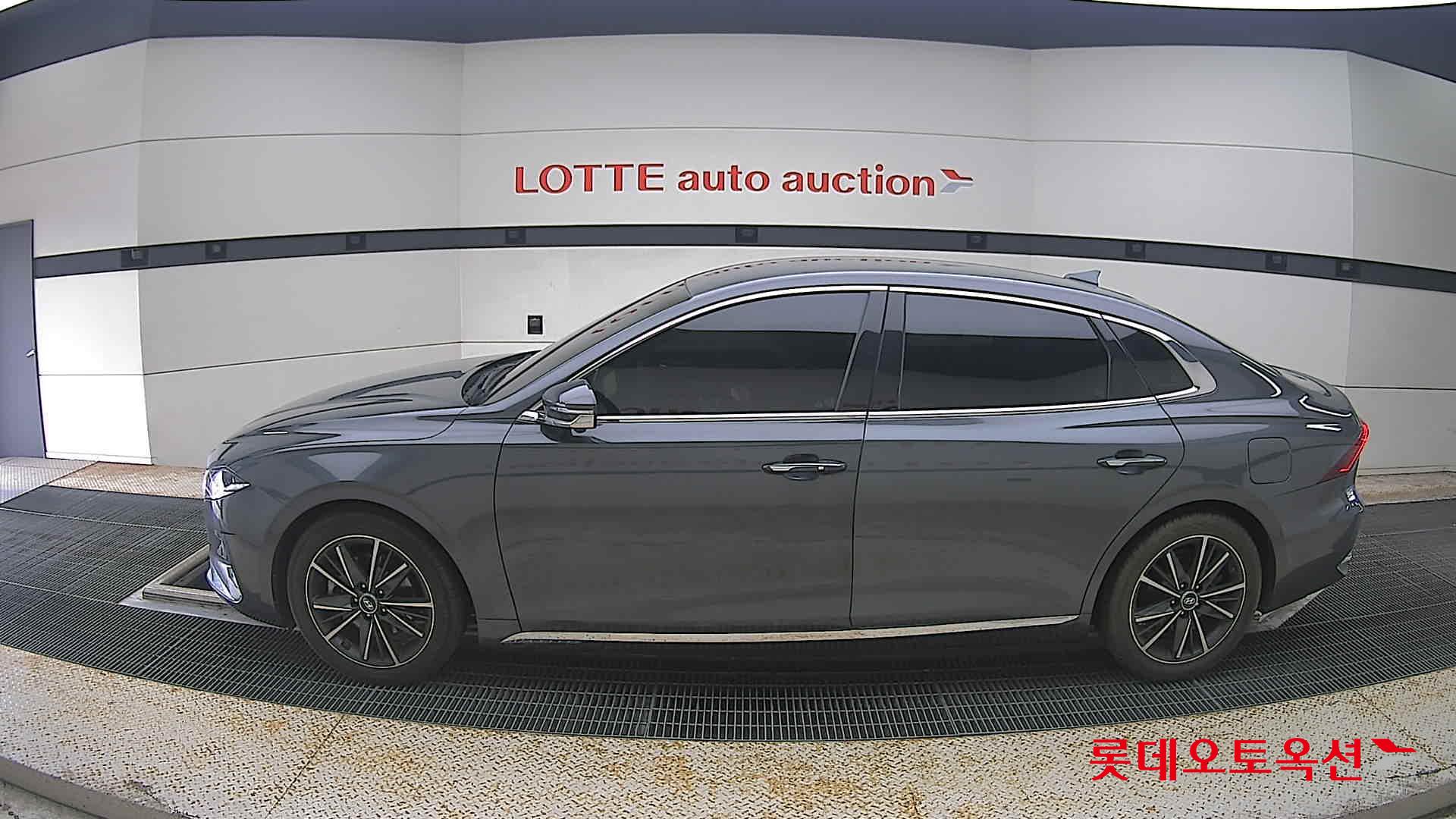 2022 - hyundai grandeur