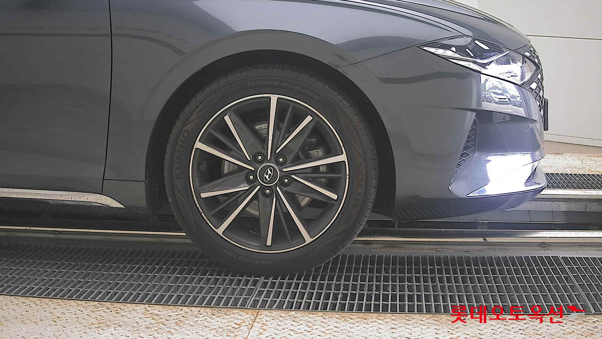 2022 - hyundai grandeur
