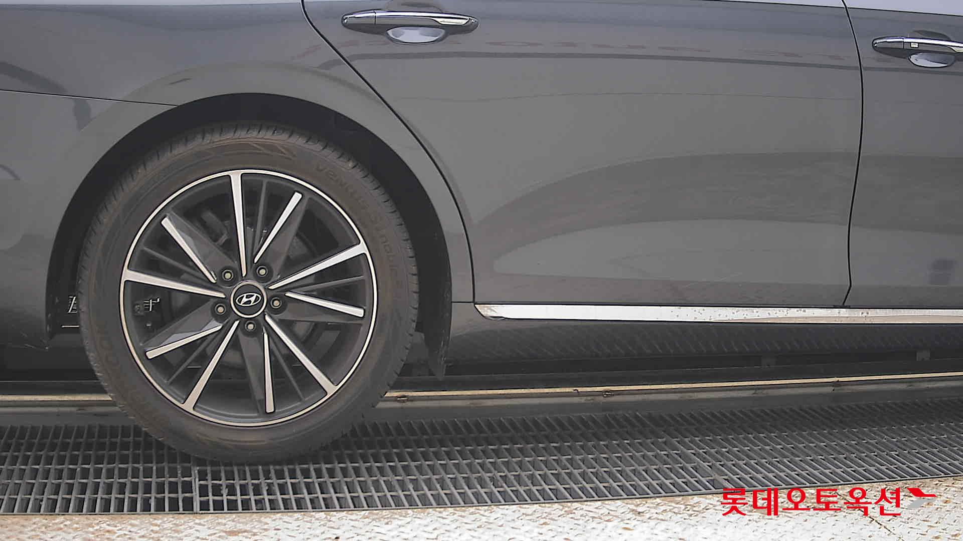 2022 - hyundai grandeur