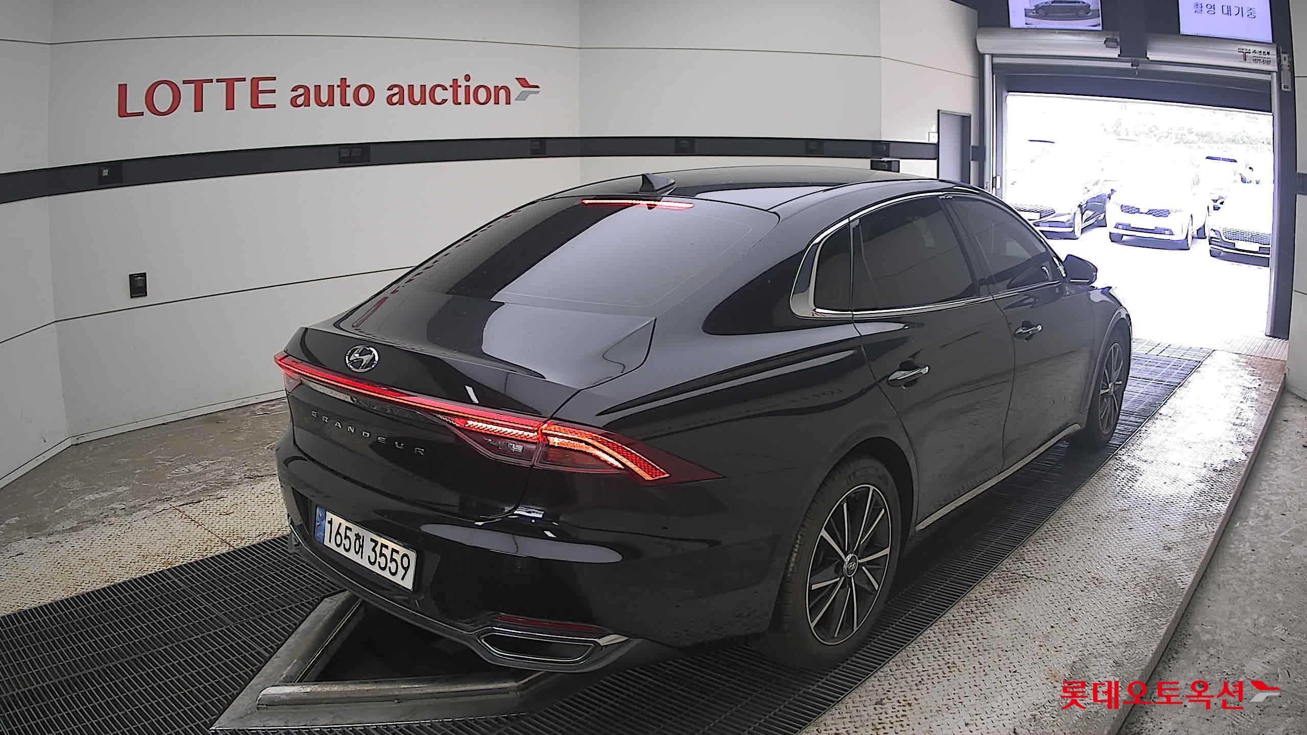 2022 - hyundai grandeur