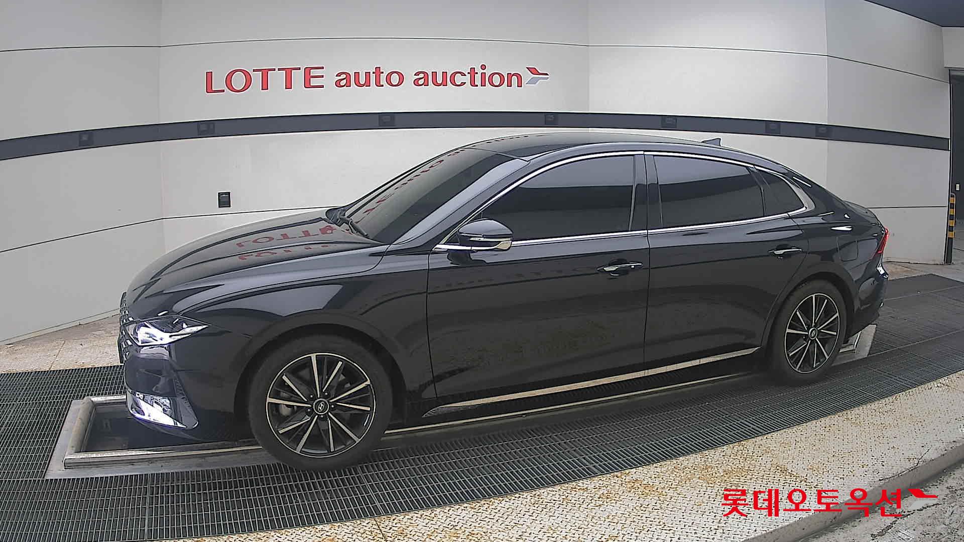 2022 - hyundai grandeur