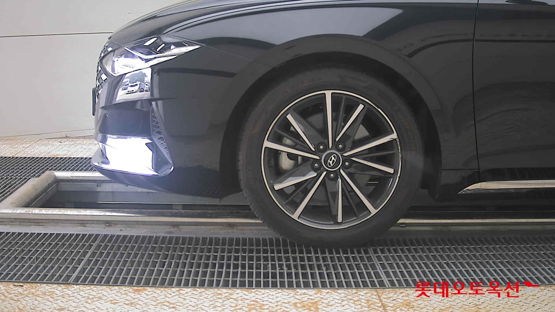 2022 - hyundai grandeur