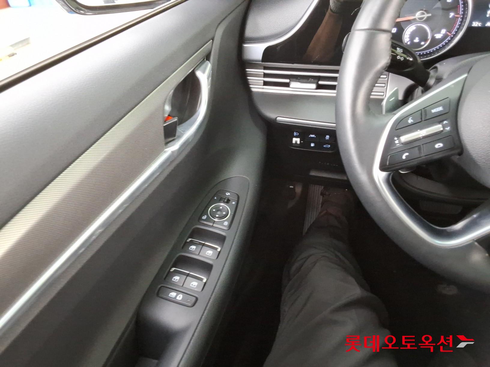 2022 - hyundai grandeur