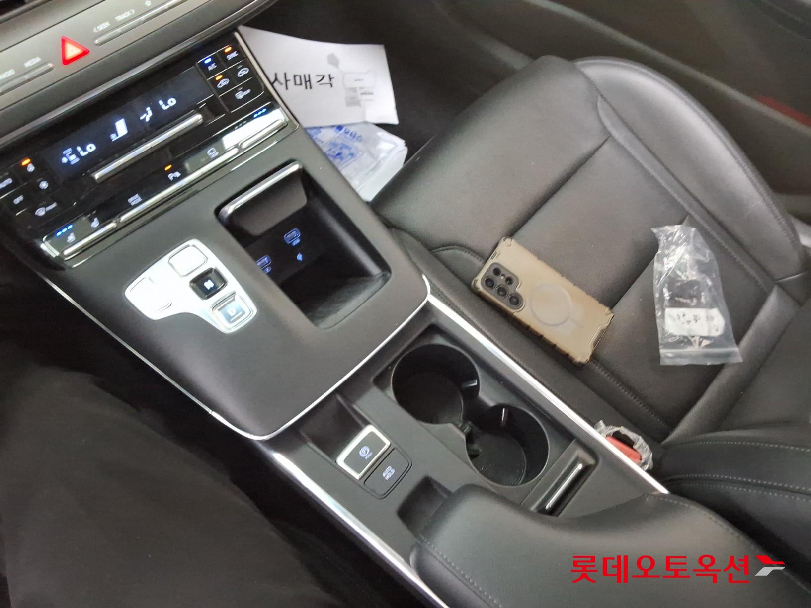 2022 - hyundai grandeur