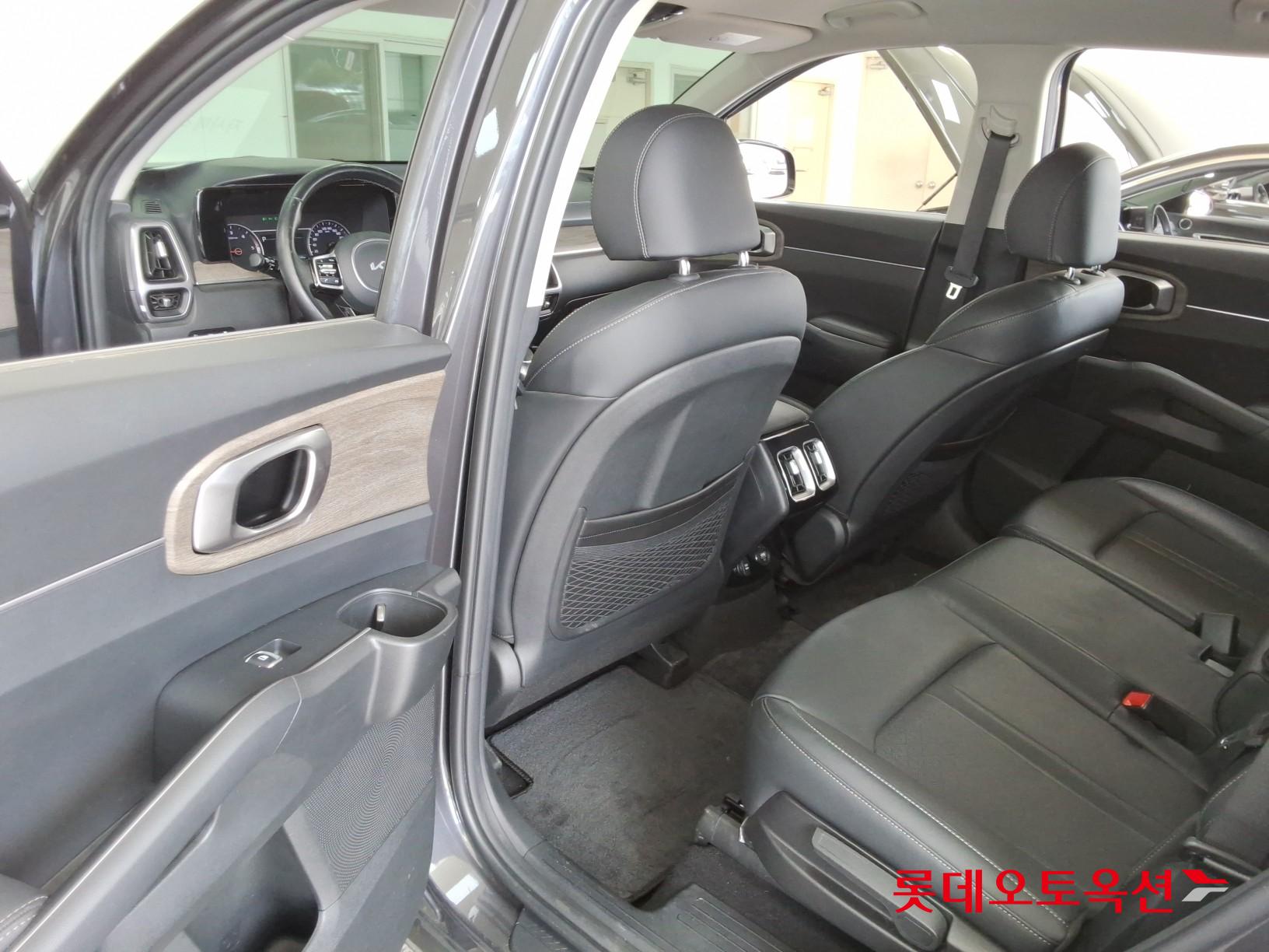 2023 - kia sorento