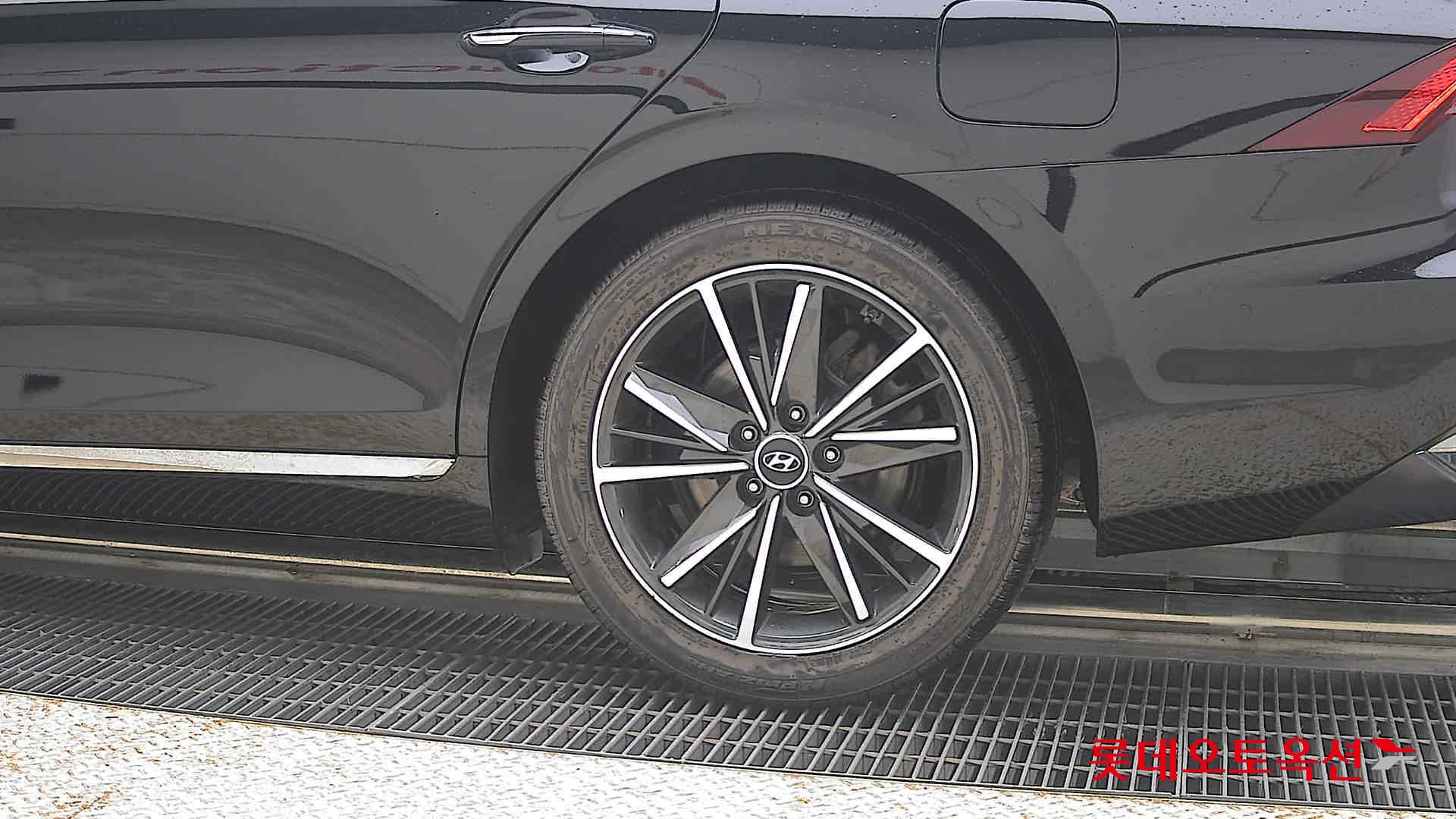 2022 - hyundai grandeur