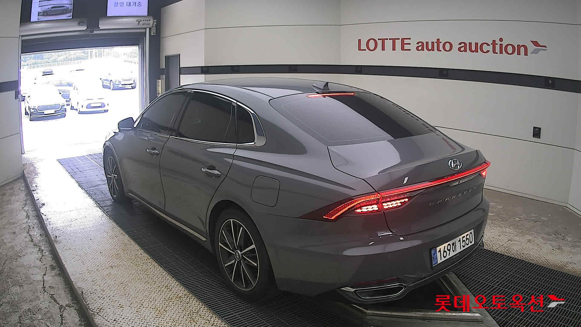 2022 - hyundai grandeur