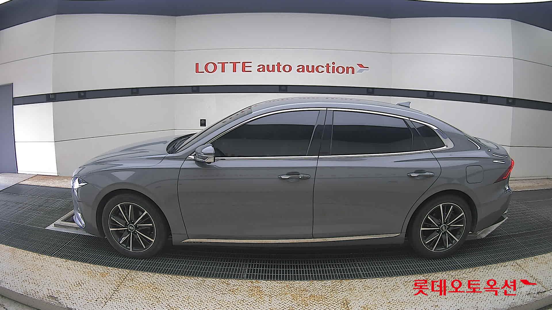 2022 - hyundai grandeur