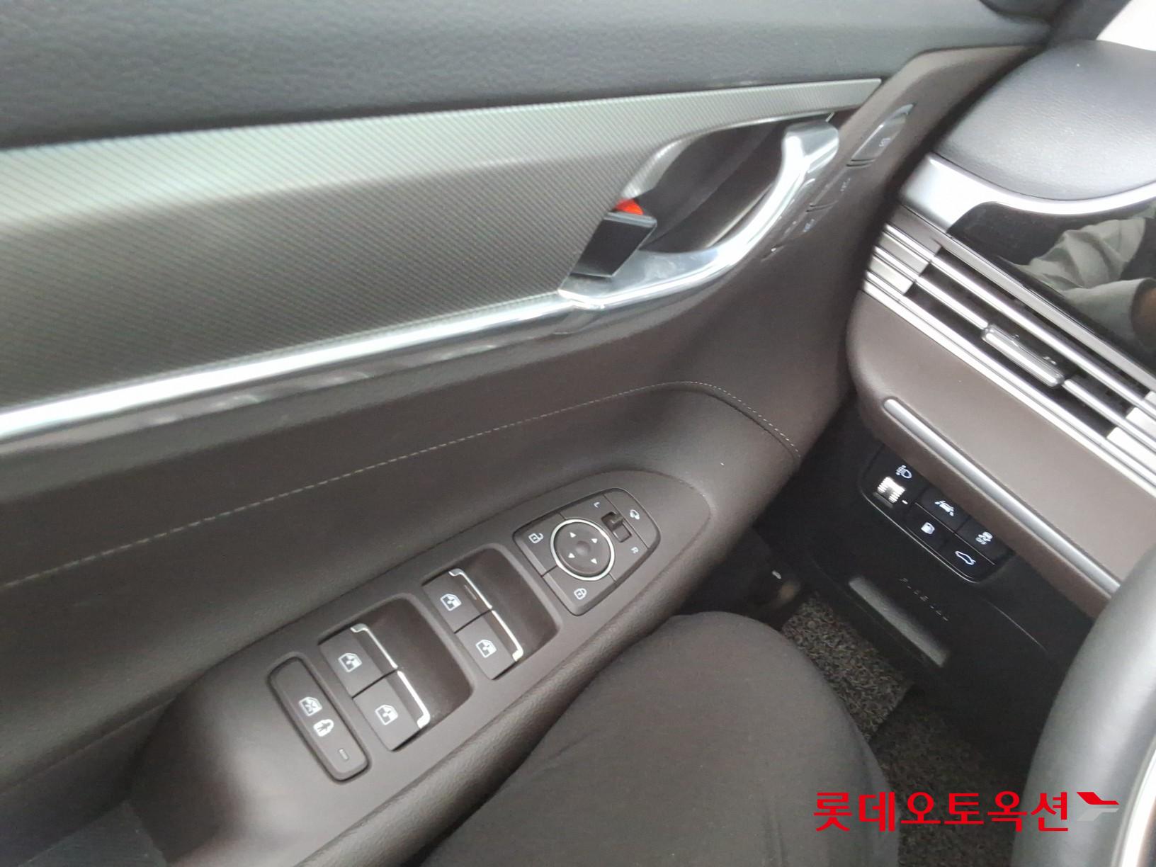 2022 - hyundai grandeur