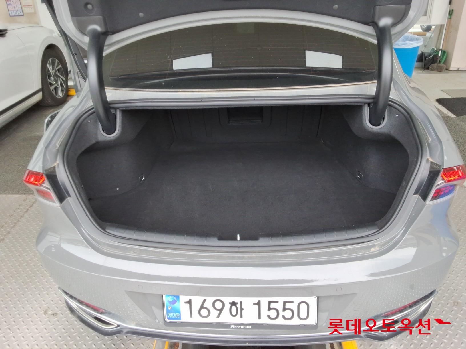 2022 - hyundai grandeur