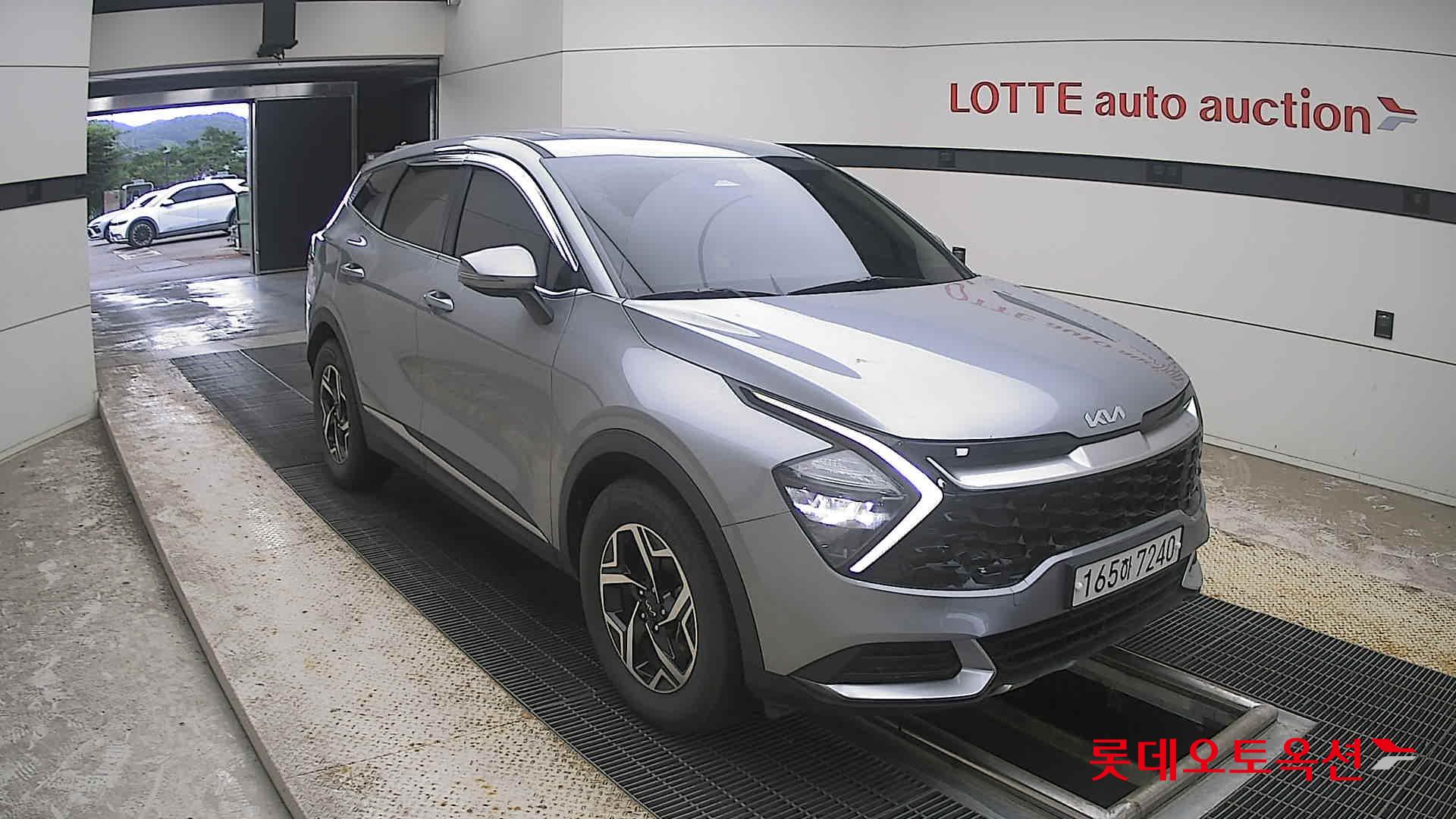 2022 - kia sportage