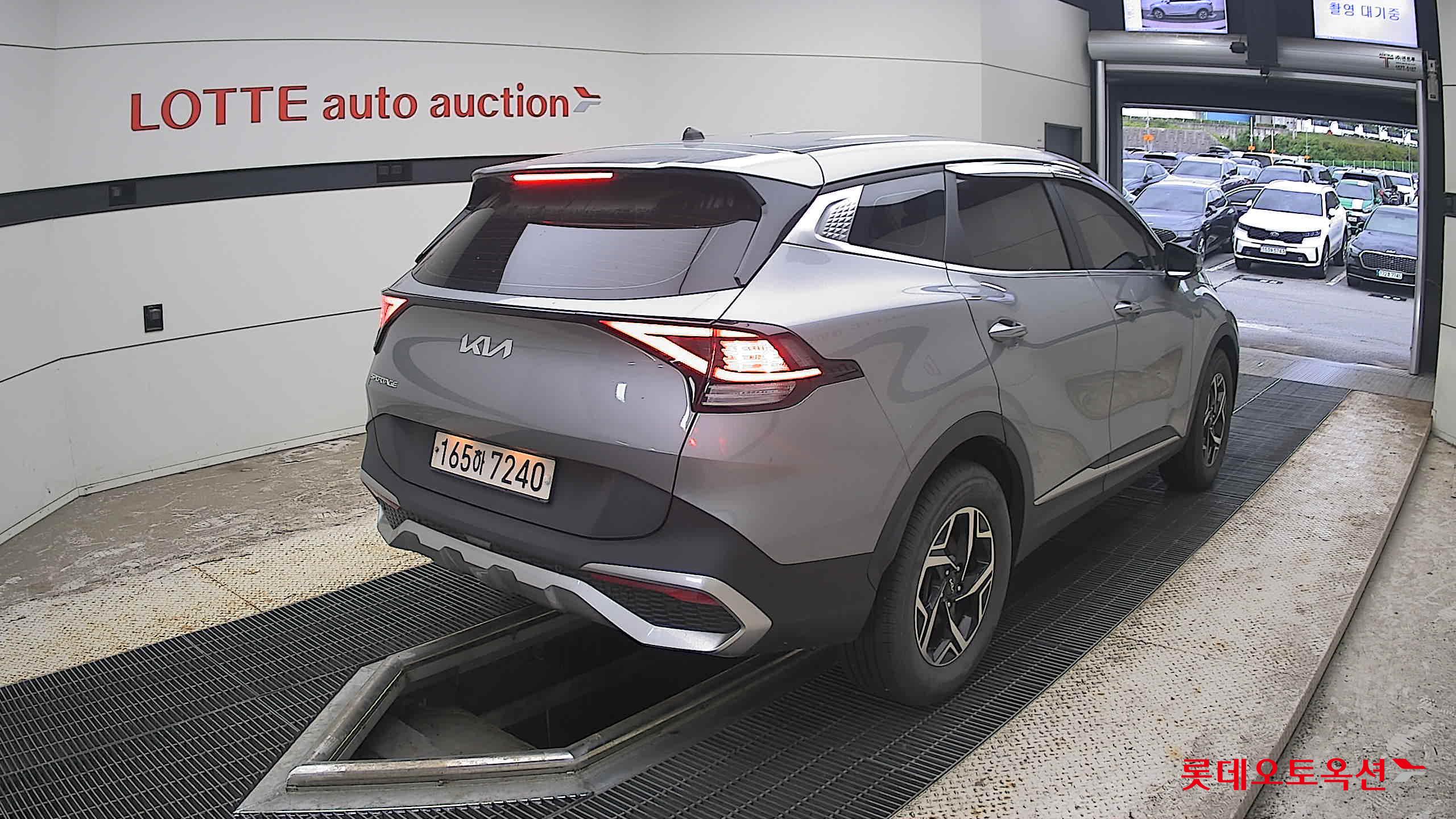 2022 - kia sportage