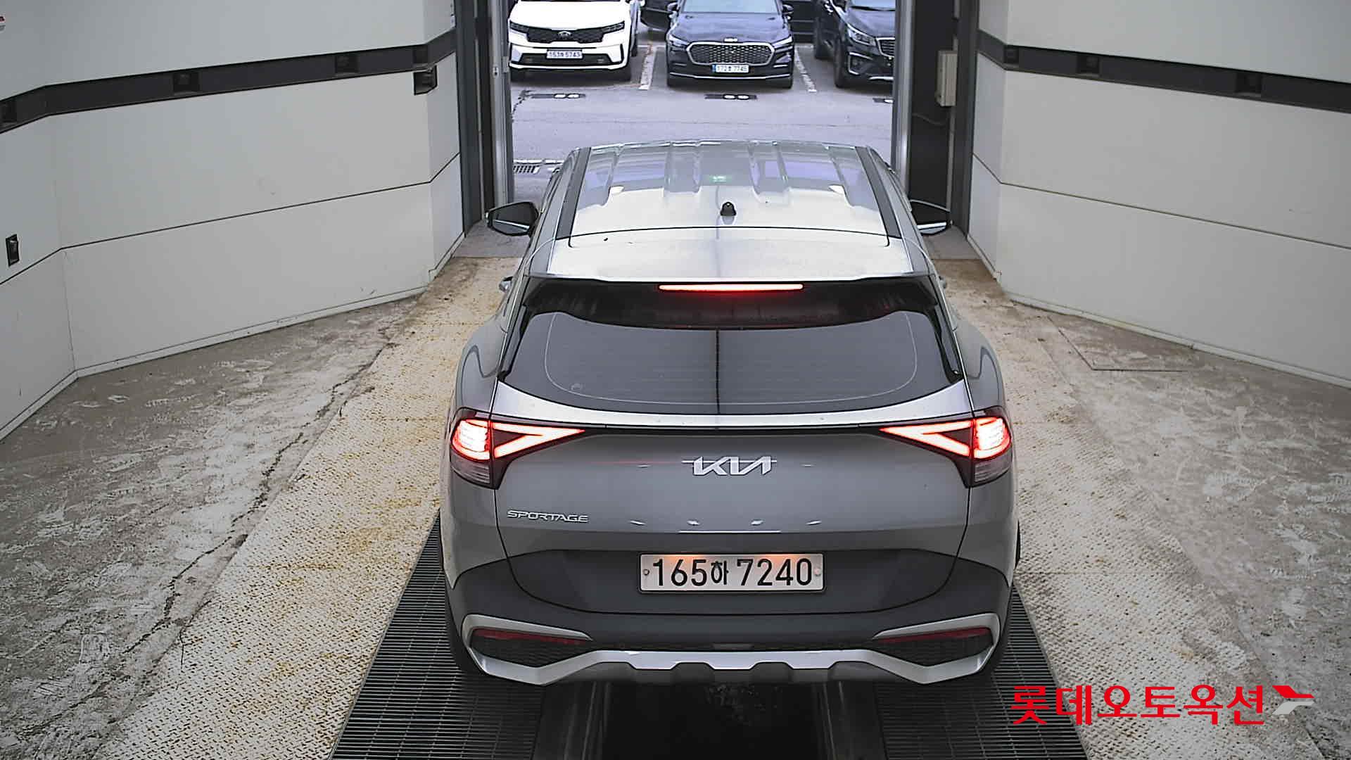 2022 - kia sportage