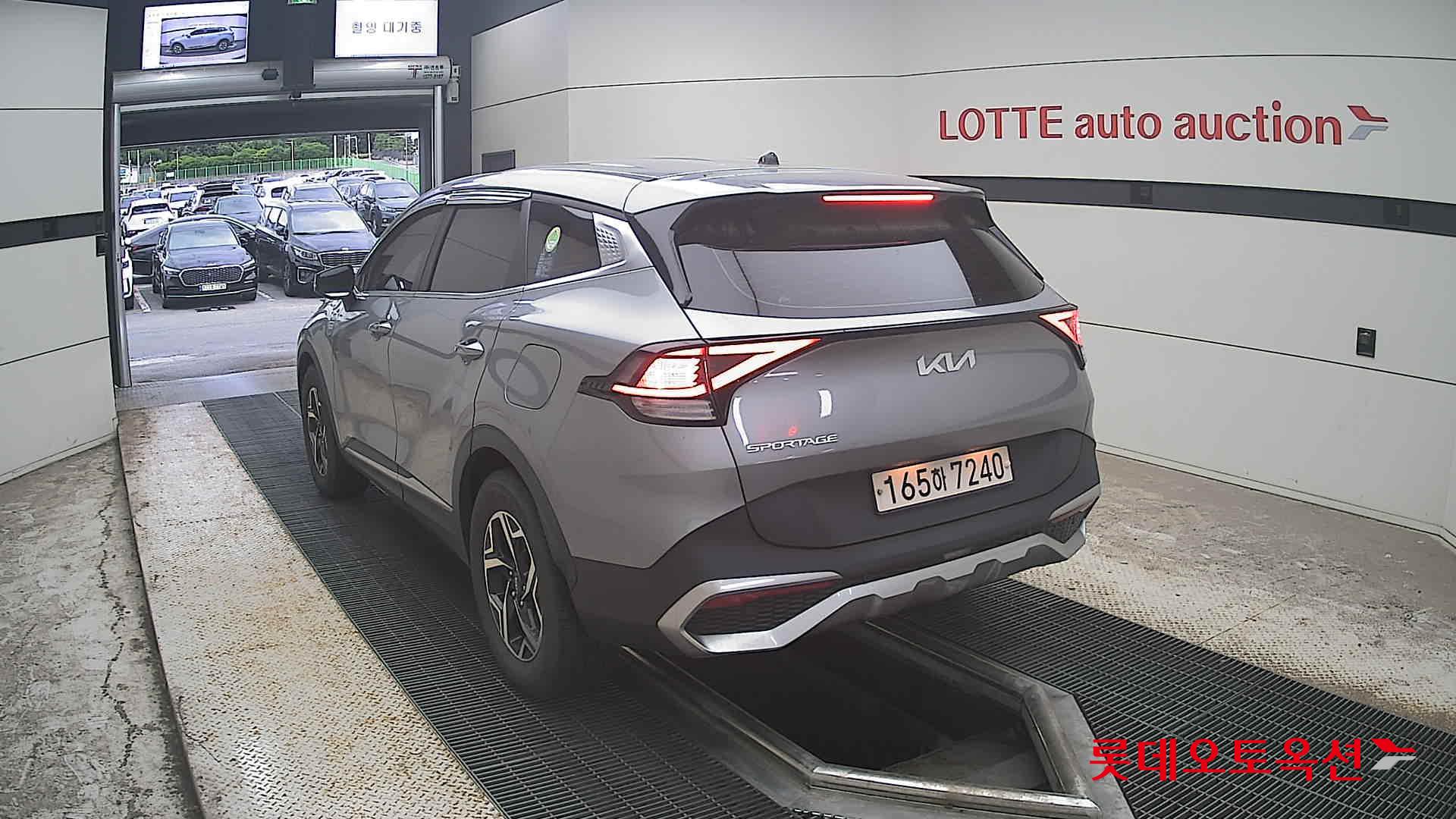 2022 - kia sportage