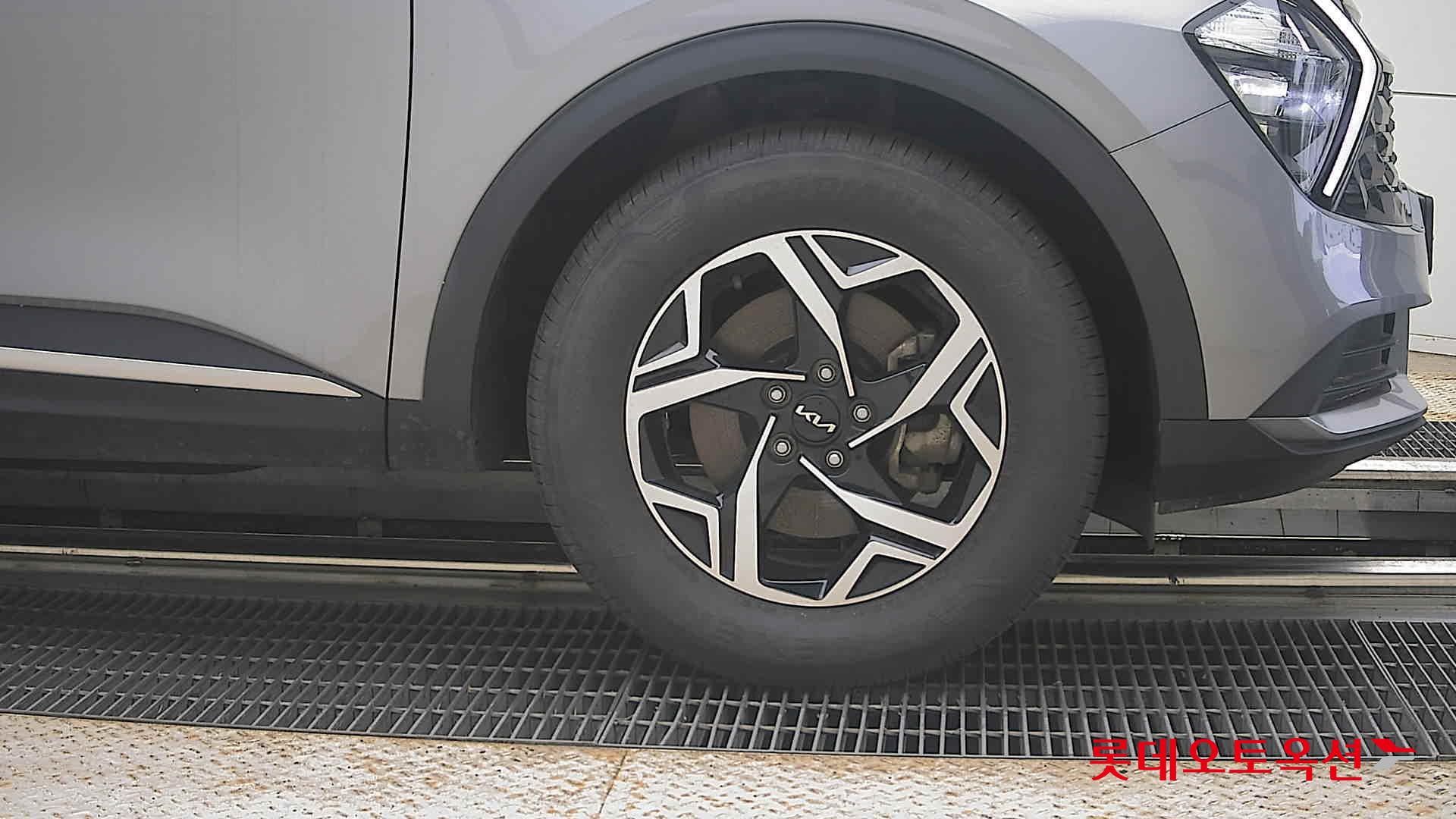 2022 - kia sportage