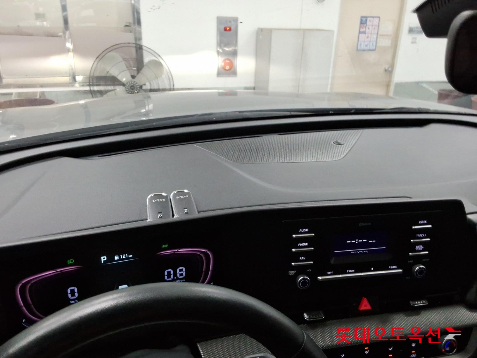 2022 - kia sportage