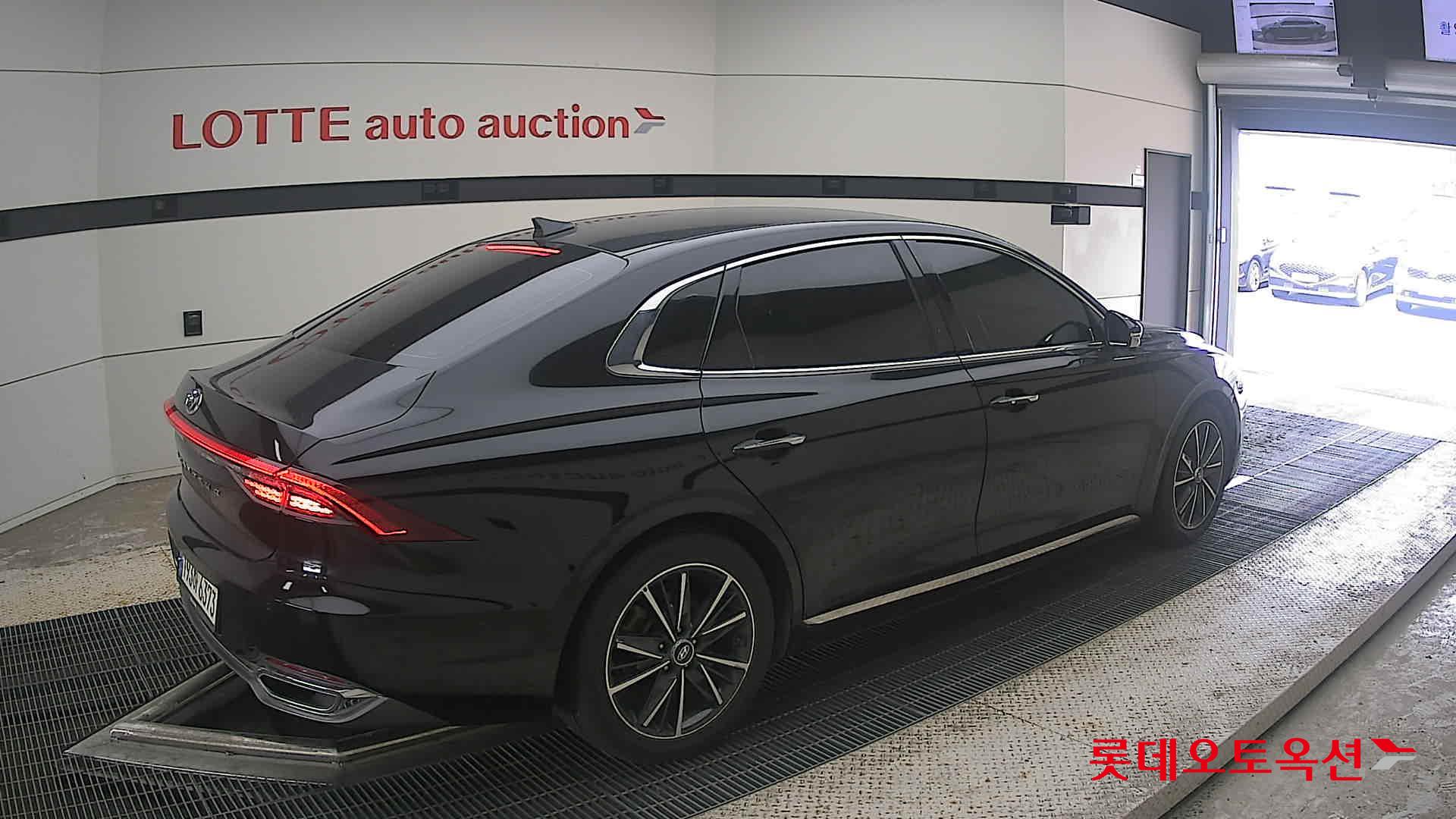 2022 - hyundai grandeur
