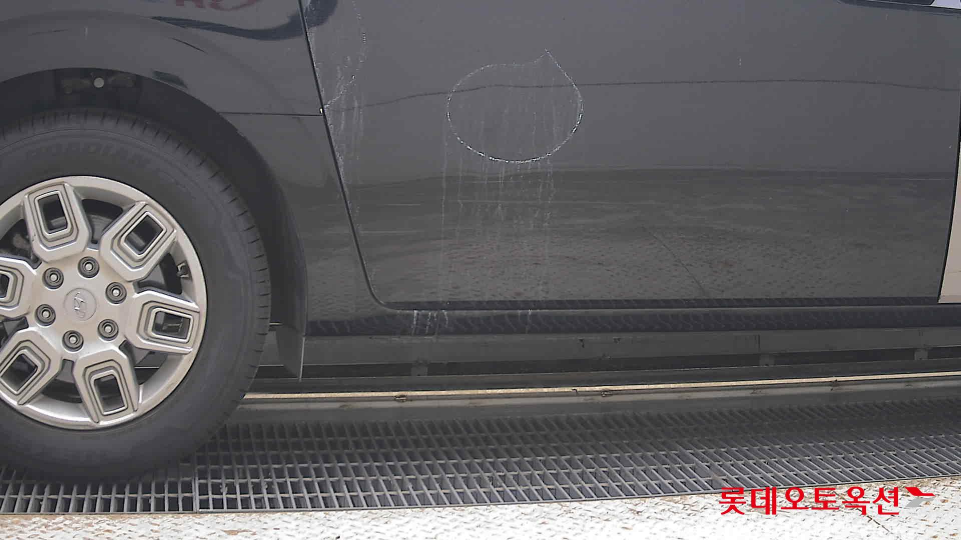 2023 - hyundai staria