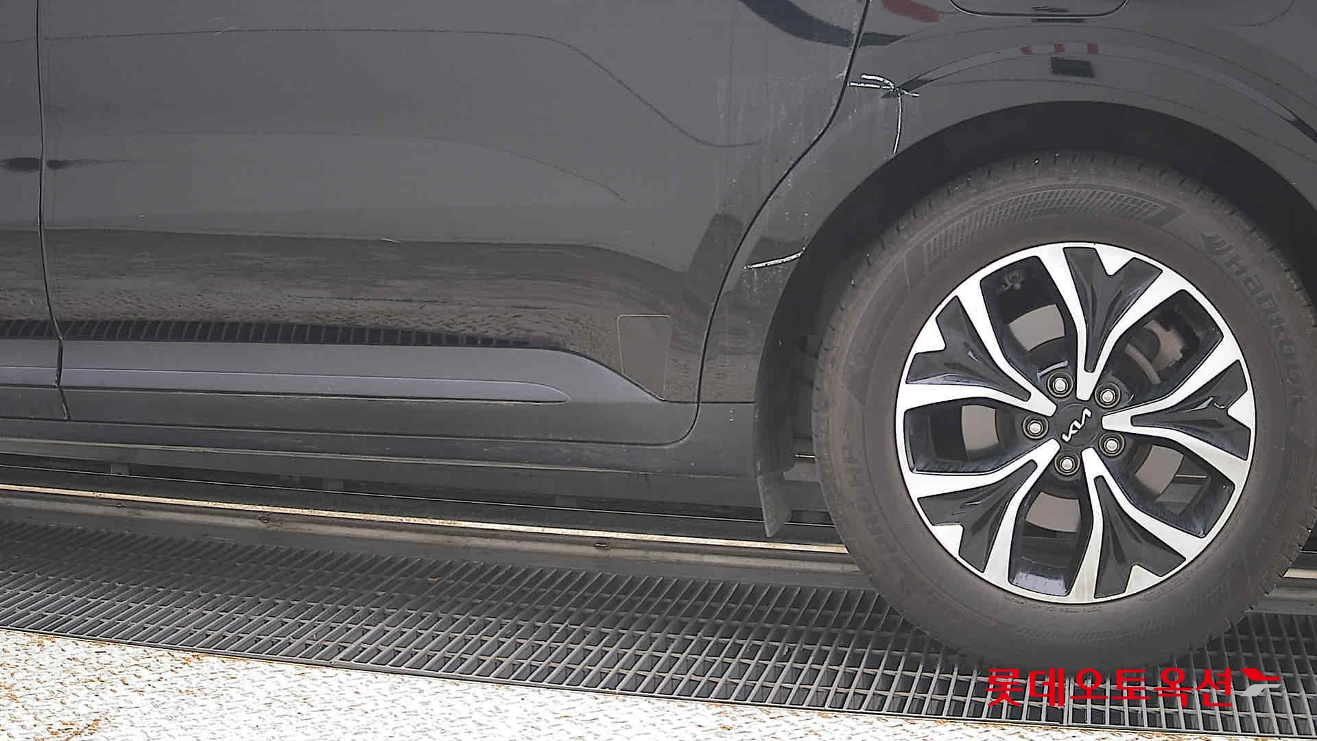 2023 - kia carnival