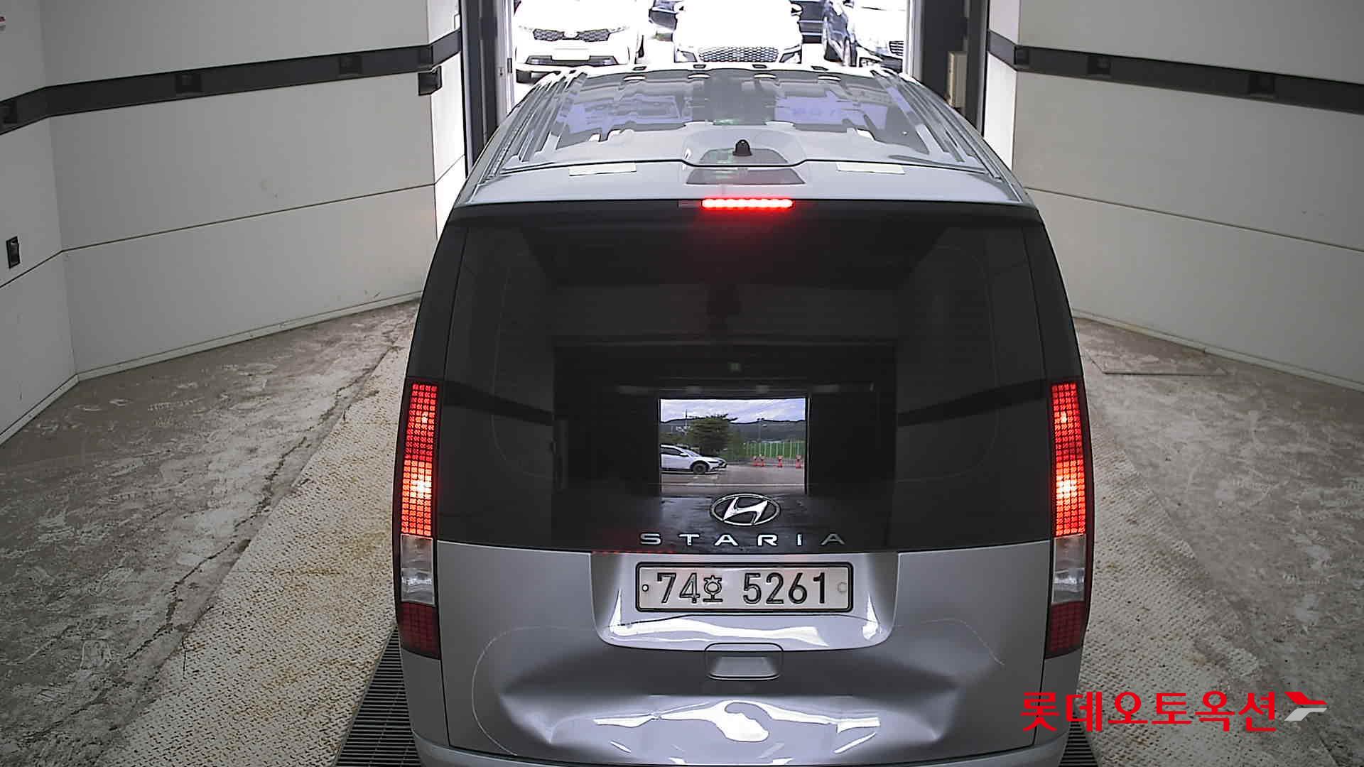 2022 - hyundai staria