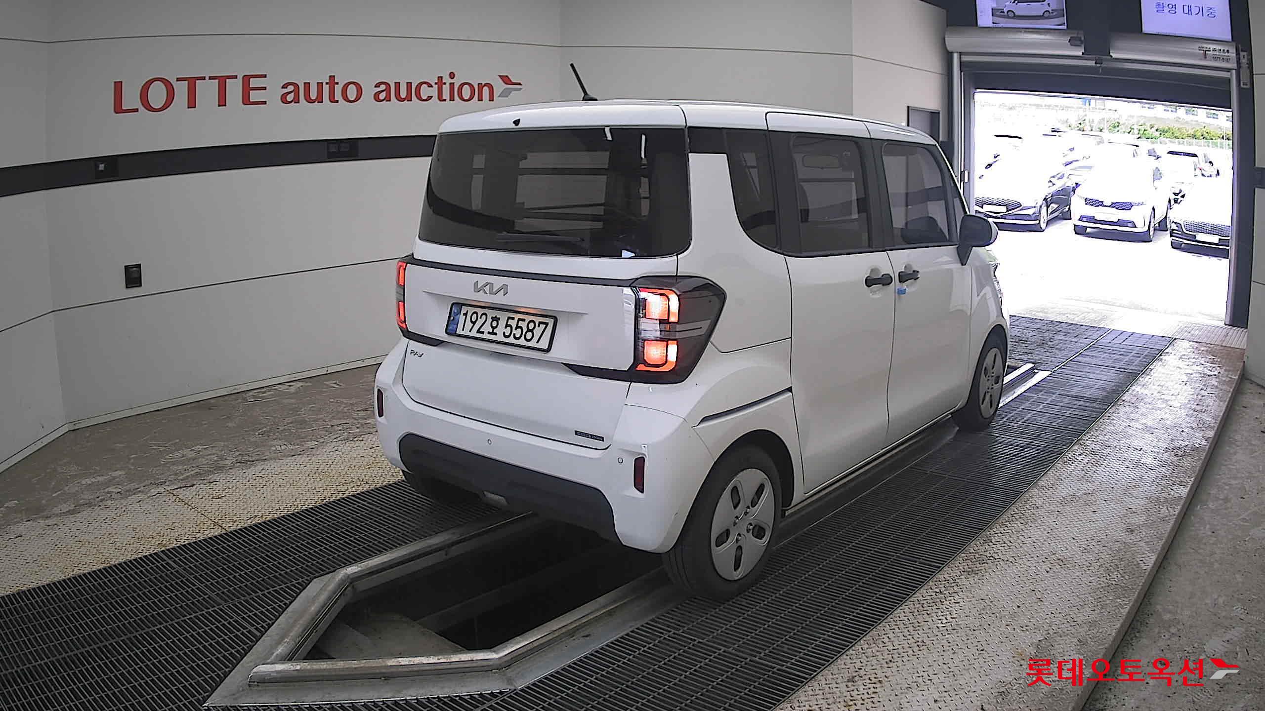 2023 - kia ray