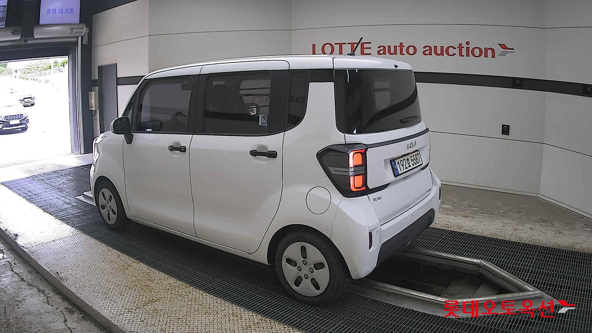 2023 - kia ray