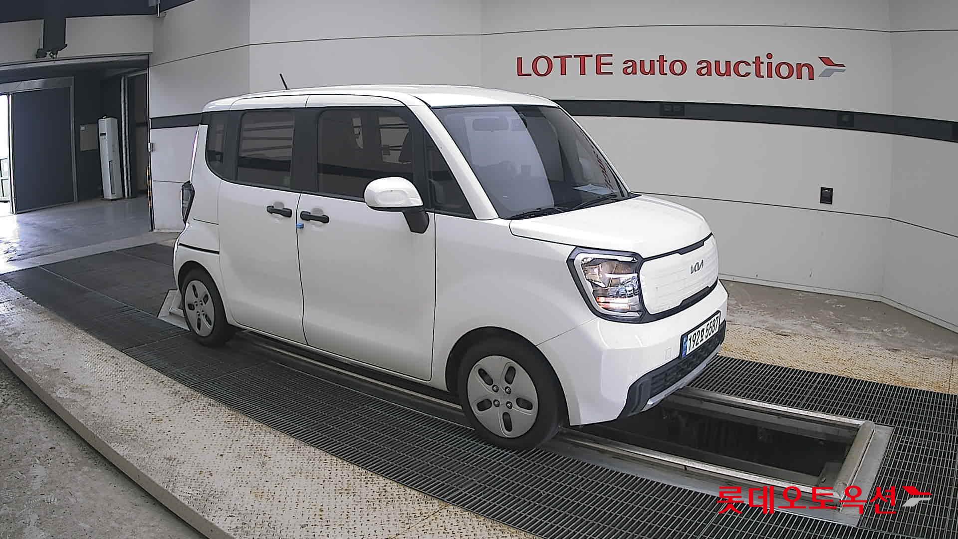 2023 - kia ray