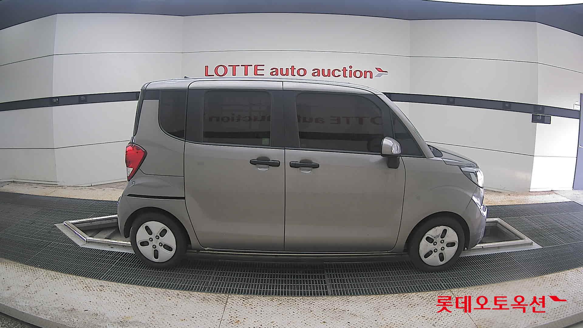 2020 - kia ray