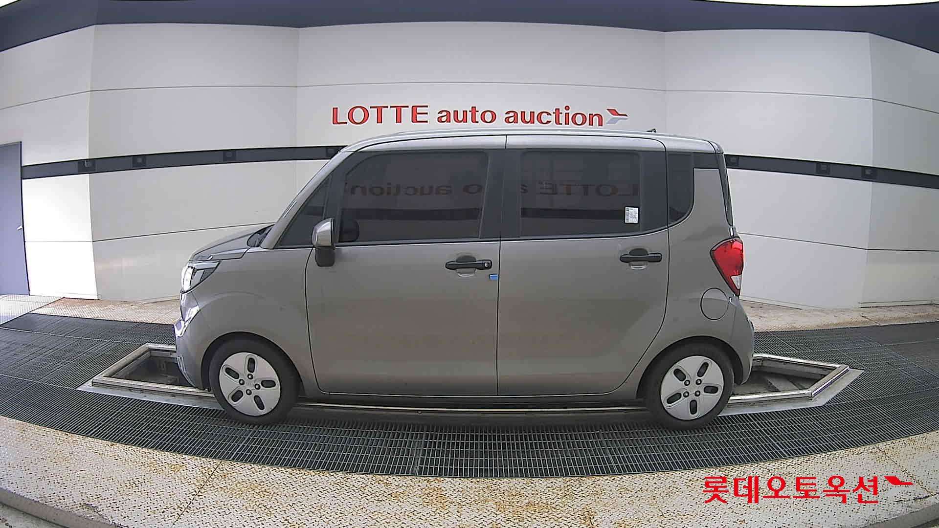2020 - kia ray