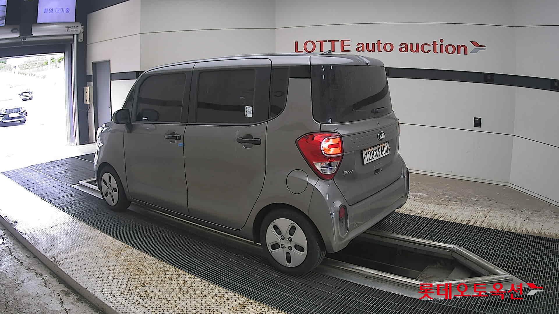 2020 - kia ray