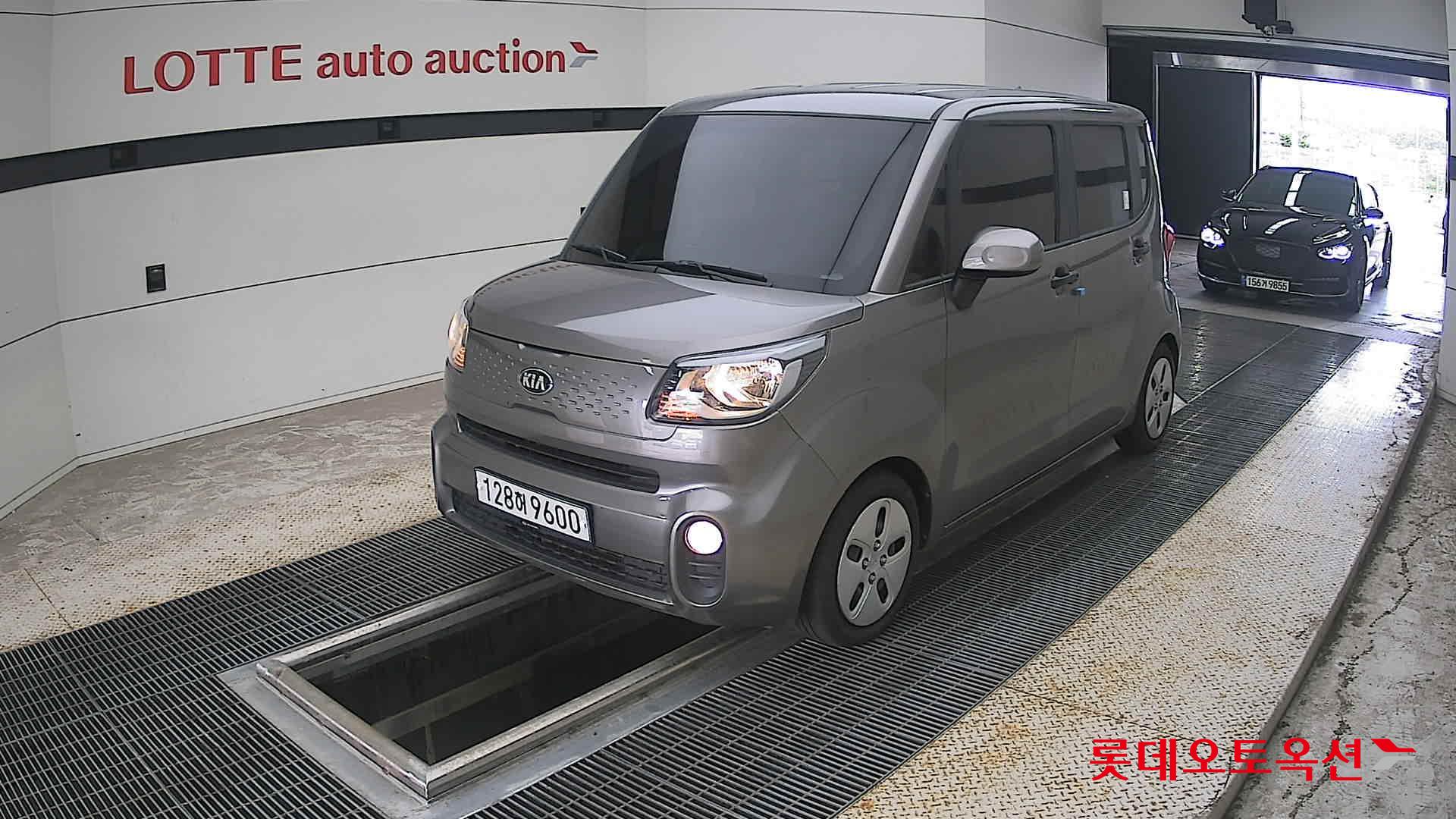 2020 - kia ray