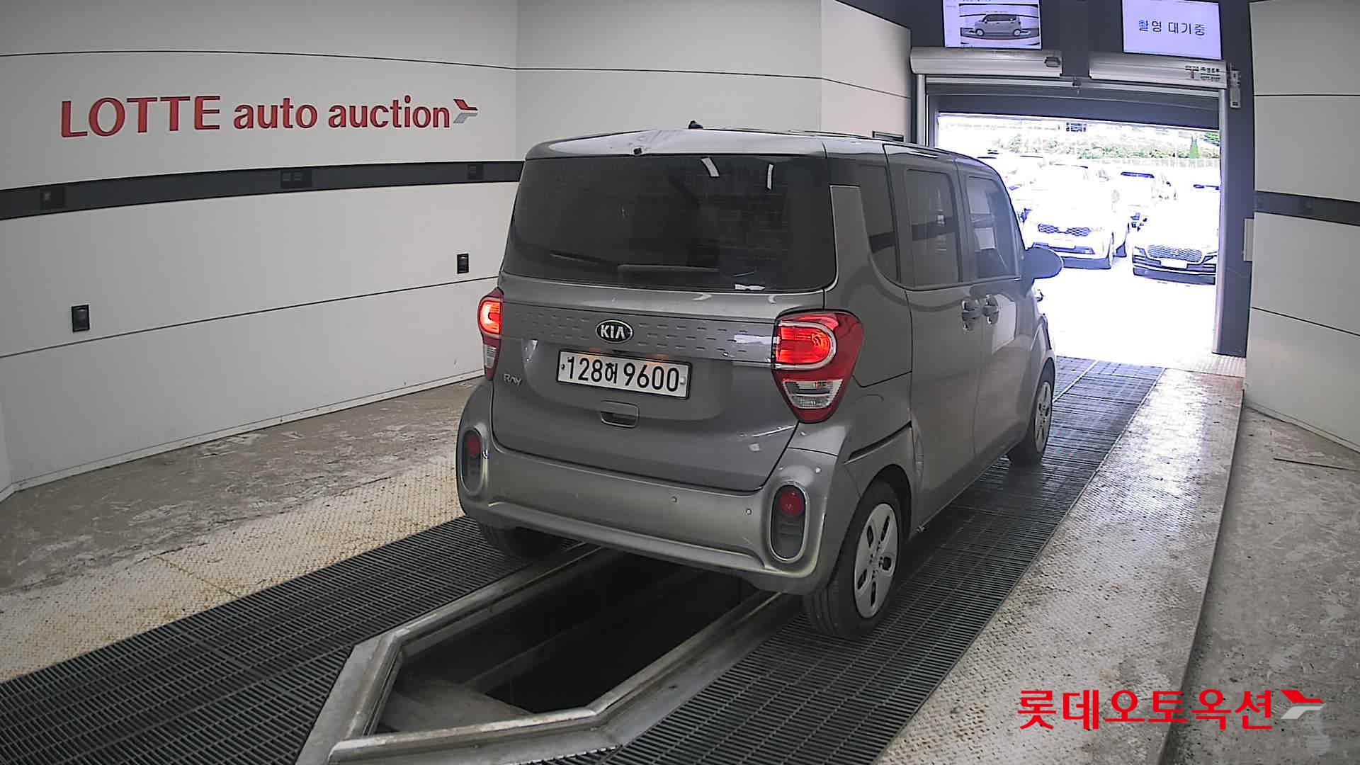 2020 - kia ray